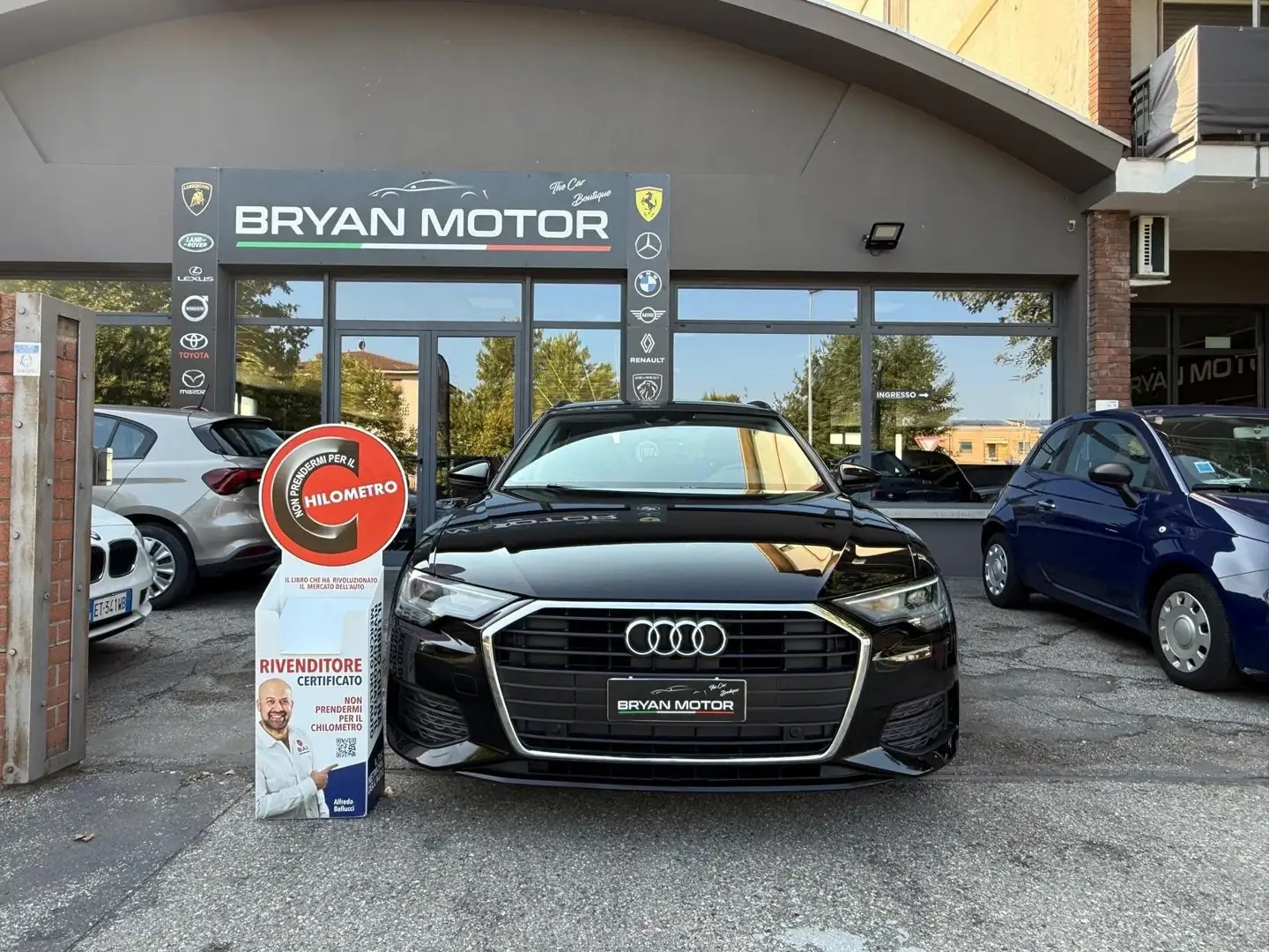 Audi A6 A6 Avant 40 2.0 TDI S tronic Business Zwart - 1