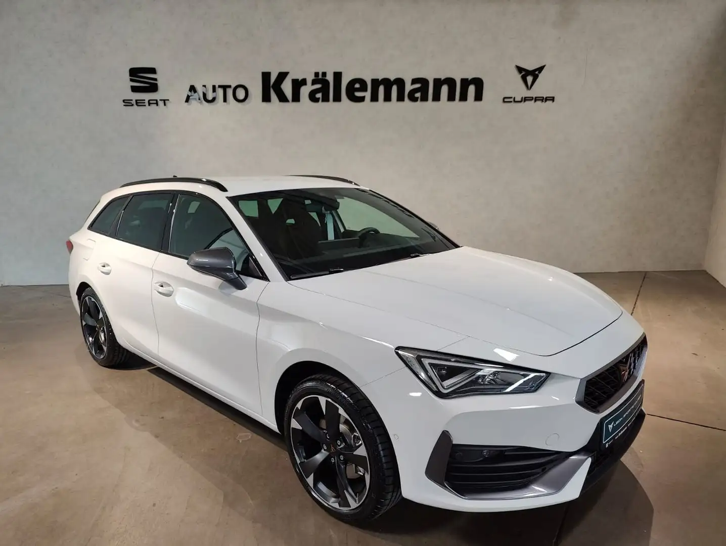 CUPRA Leon Sportstourer VZ 1,4 e-HYBRID DSG*PanoDach* Blanc - 1