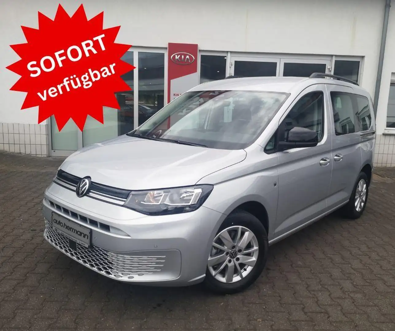 Volkswagen Caddy 5 1.5 TSI DSG Life Navi Silber - 1