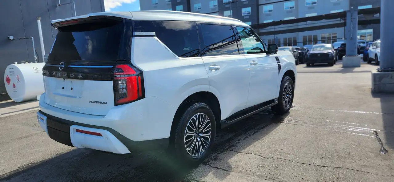 Nissan Armada снимка Nissan Armada