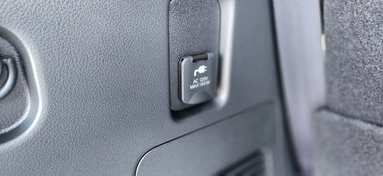 Nissan Armada снимка Nissan Armada