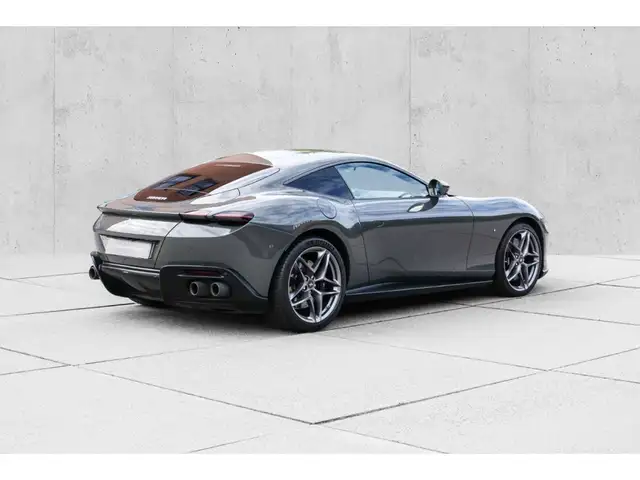 Ferrari Roma view 7