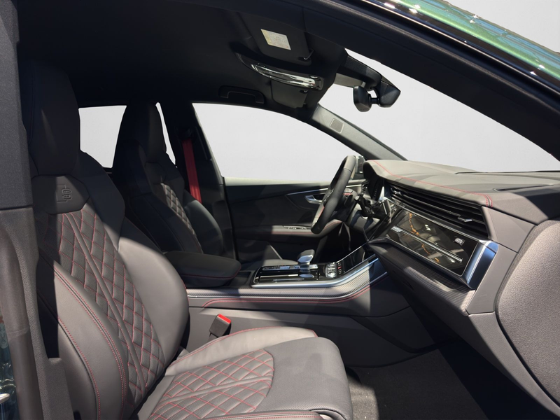 Audi Q8 SUV S line business TDI quattro 210 kW tiptro — photo 5