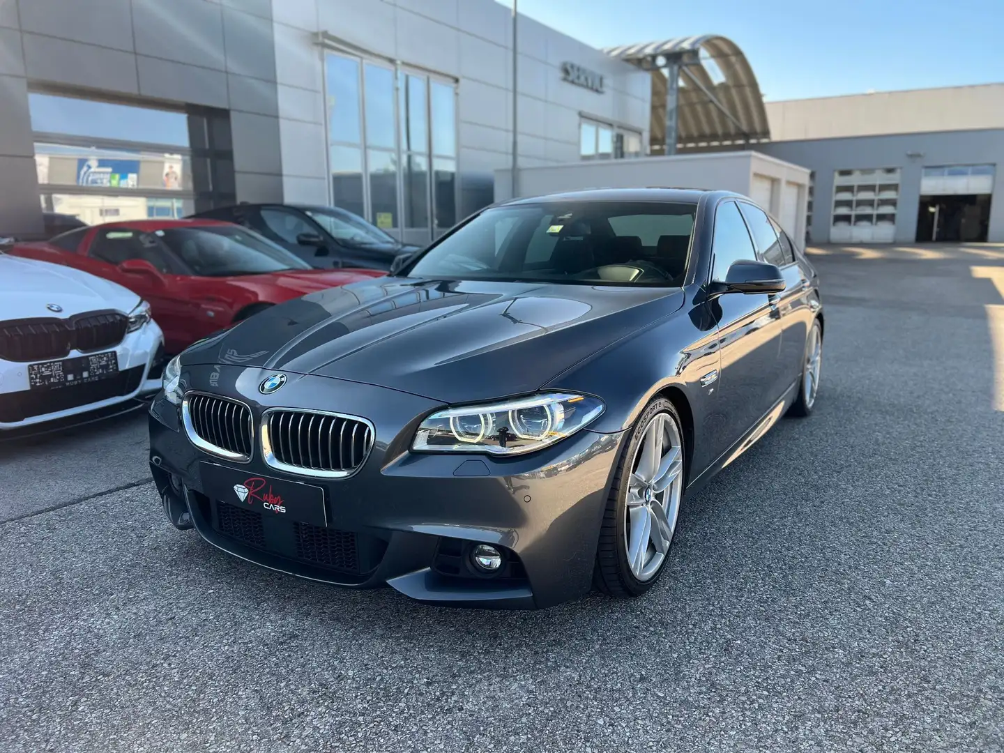 BMW 530 5er - 530d x Drive M Sport Aut. Silber - 1