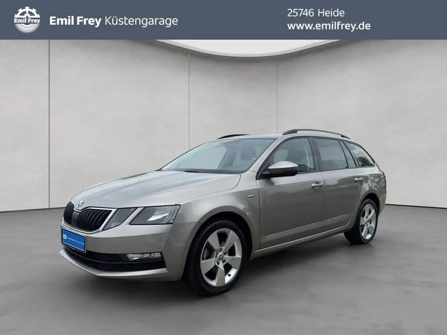 Skoda Octavia Combi 1.5l TSI Clever DSG AHK NAVI SHZ L Beige - 1