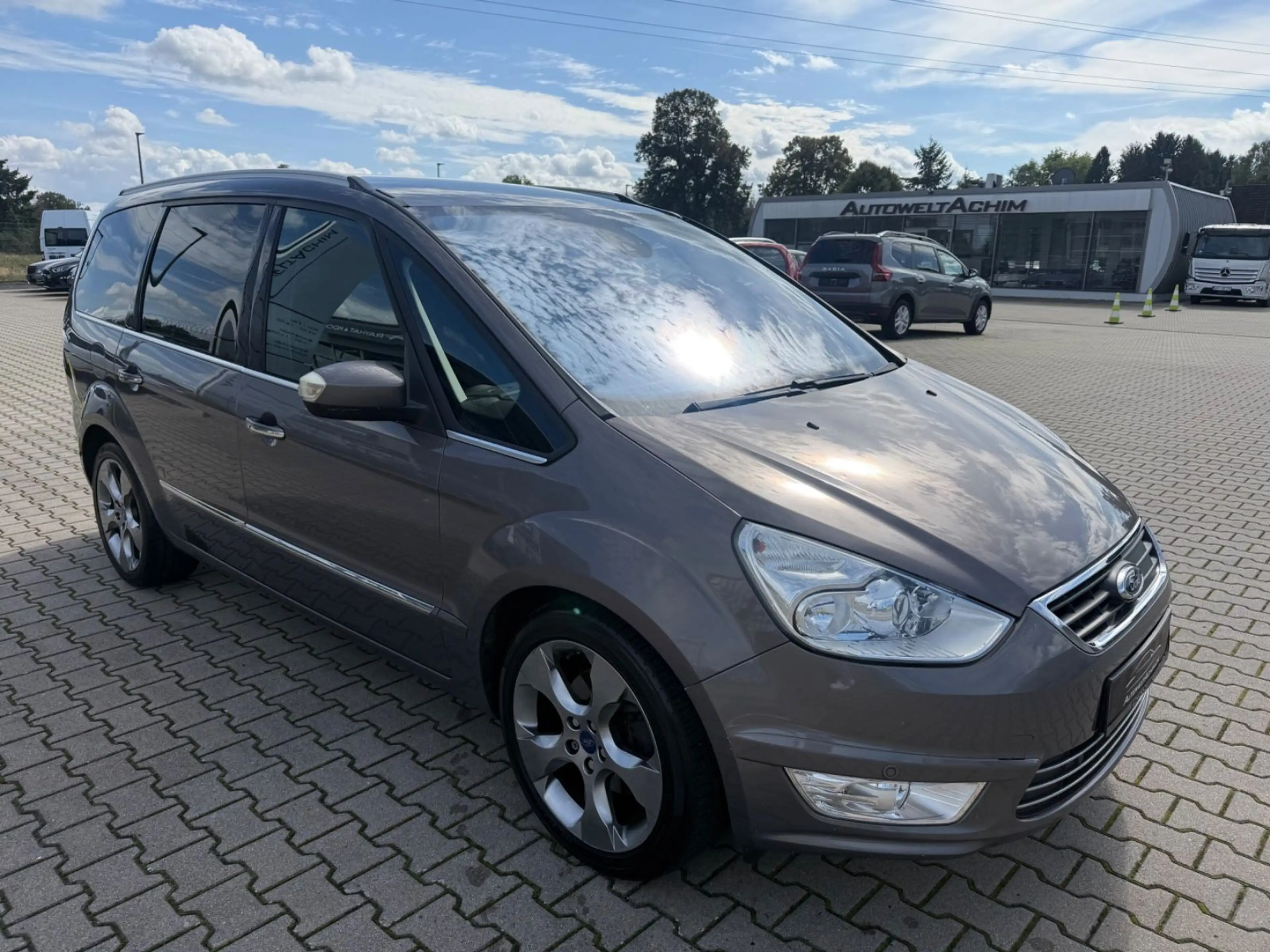 Ford Galaxy Titanium 7 Sitzer / Autom. !!! — photo 4