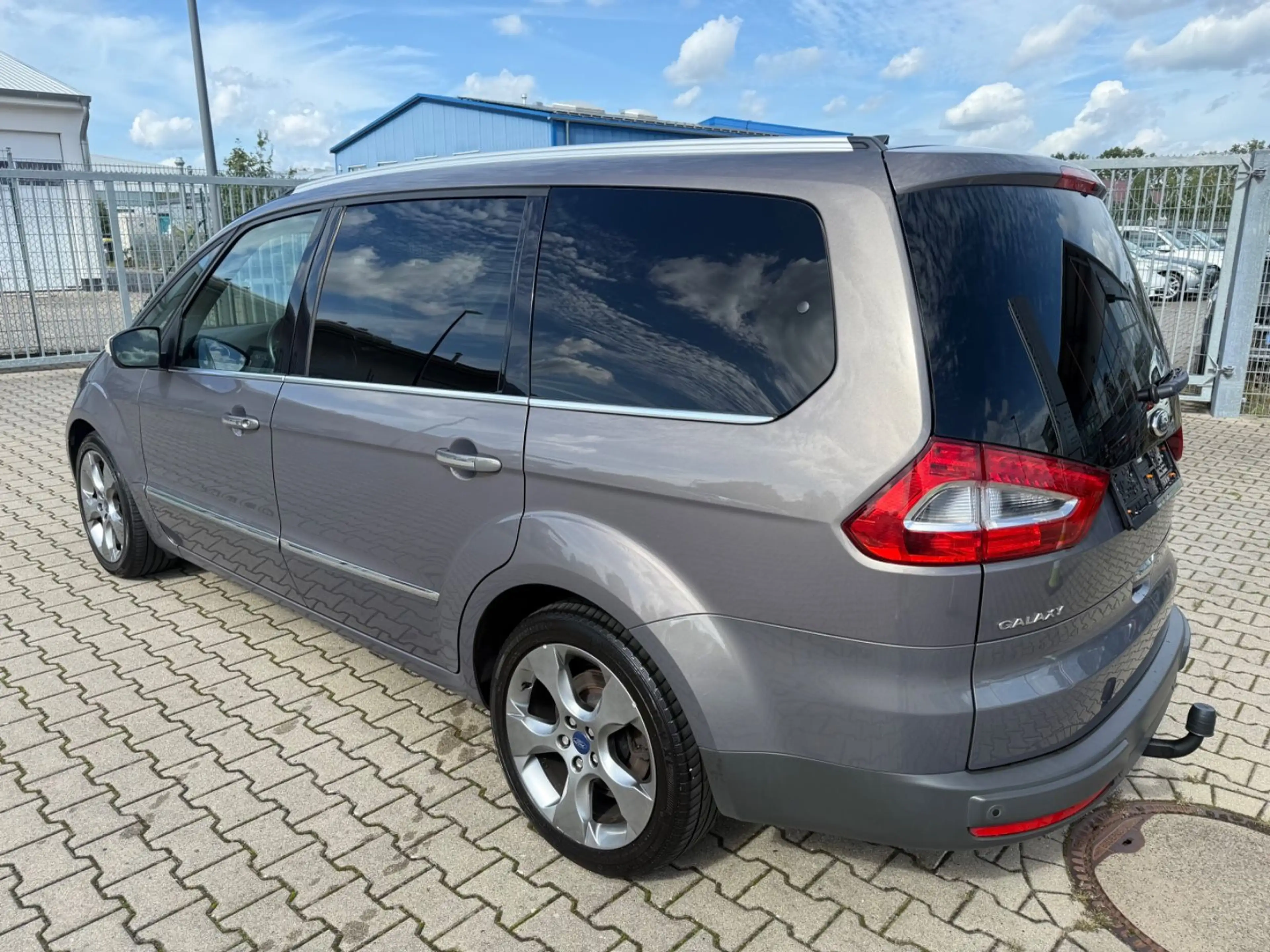 Ford Galaxy Titanium 7 Sitzer / Autom. !!! — photo 10