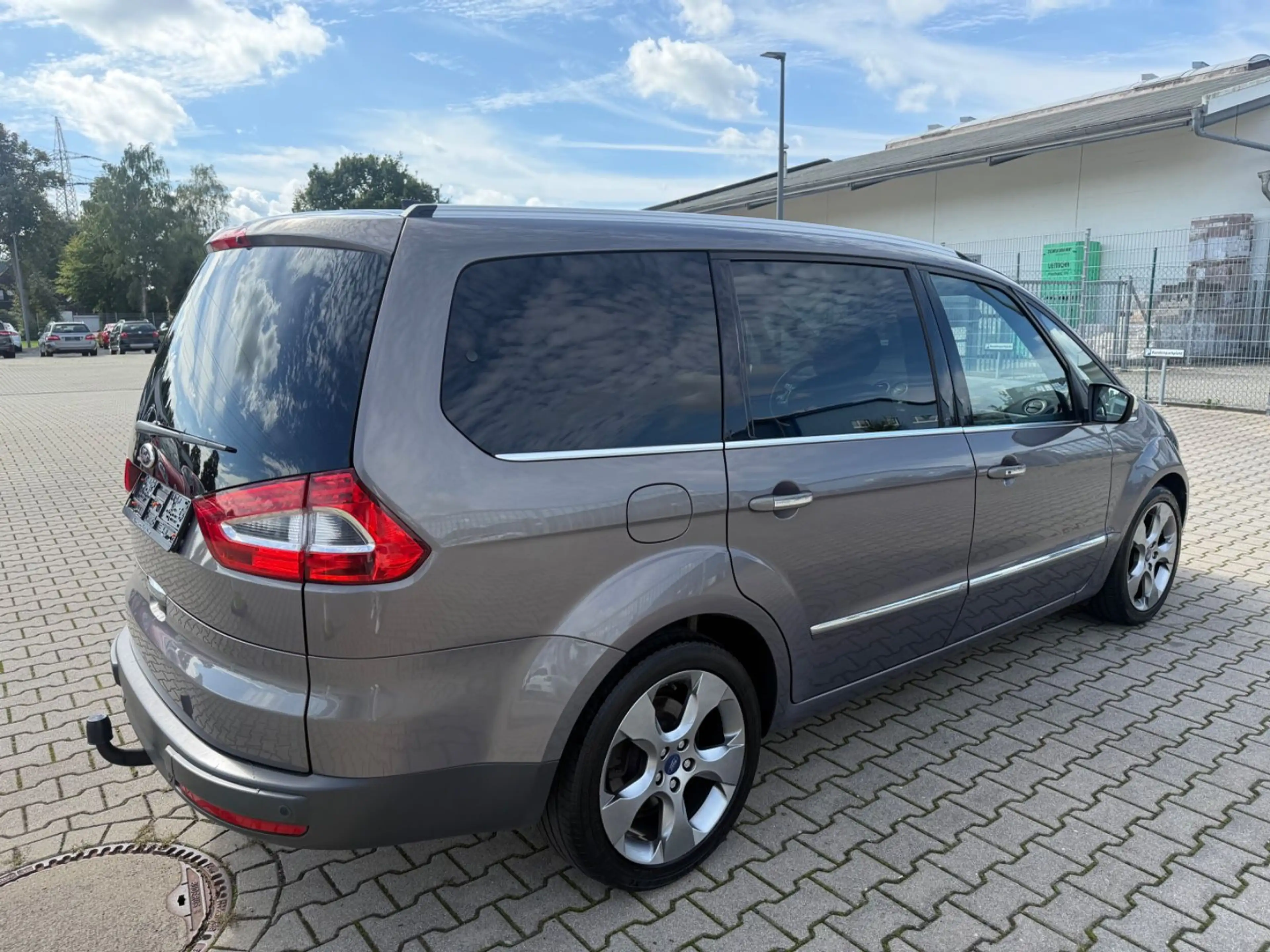 Ford Galaxy Titanium 7 Sitzer / Autom. !!! — photo 8