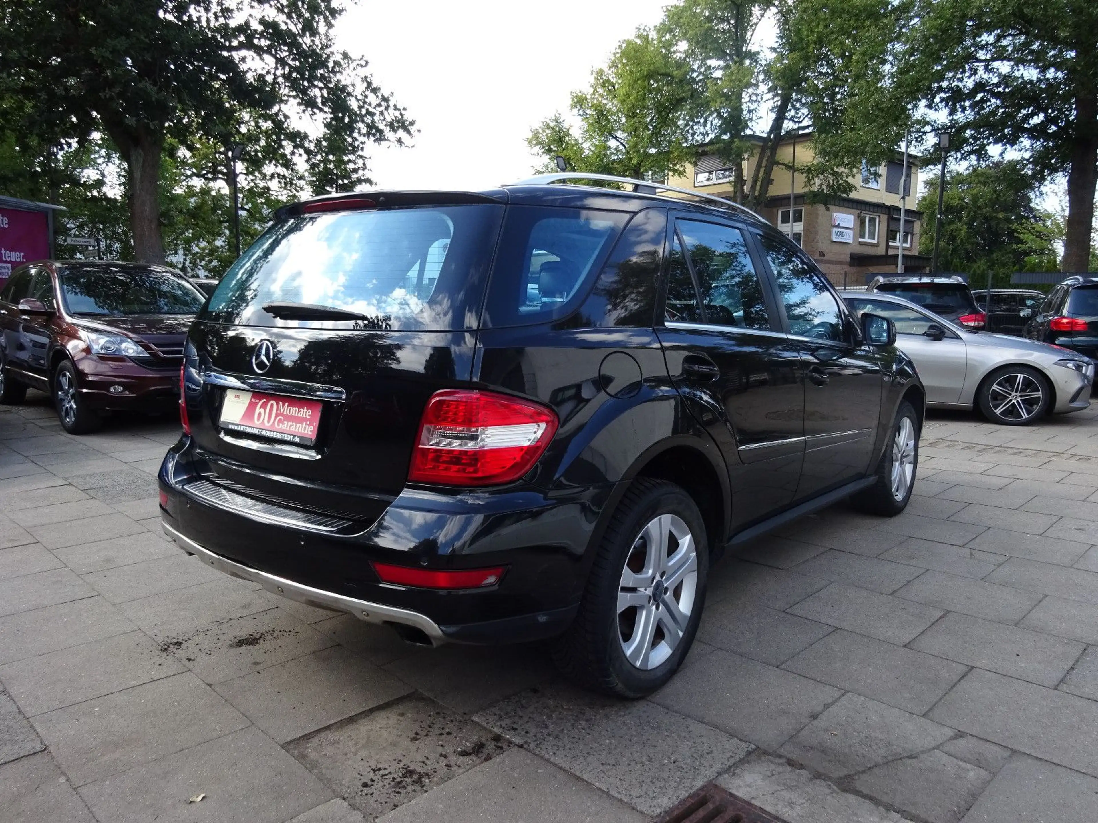 Mercedes-Benz ML 300 CDI BlueEfficiency /Leder/SHZ/AHK/Klimaau — photo 4