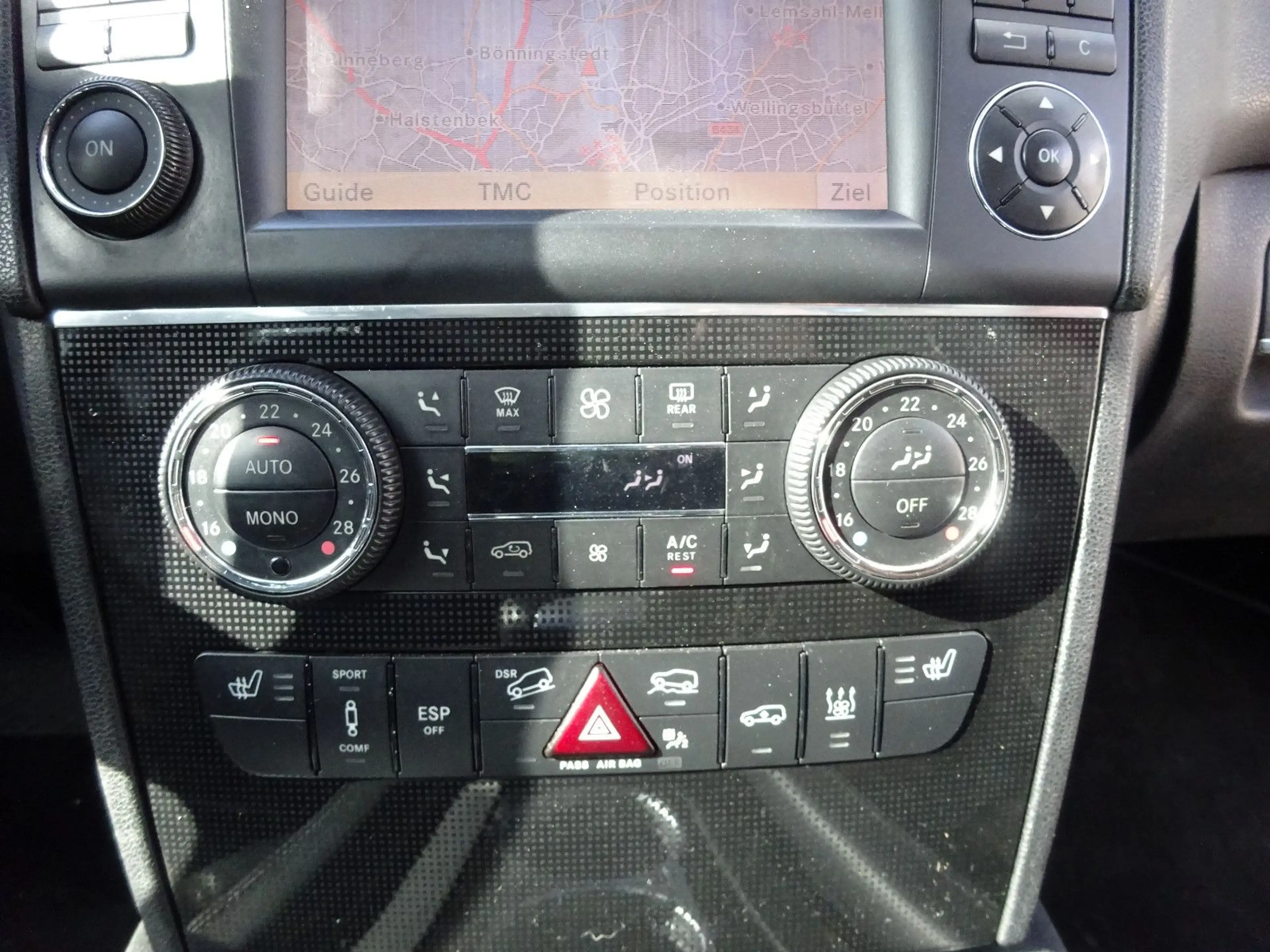 Mercedes-Benz ML 300 CDI BlueEfficiency /Leder/SHZ/AHK/Klimaau — photo 15