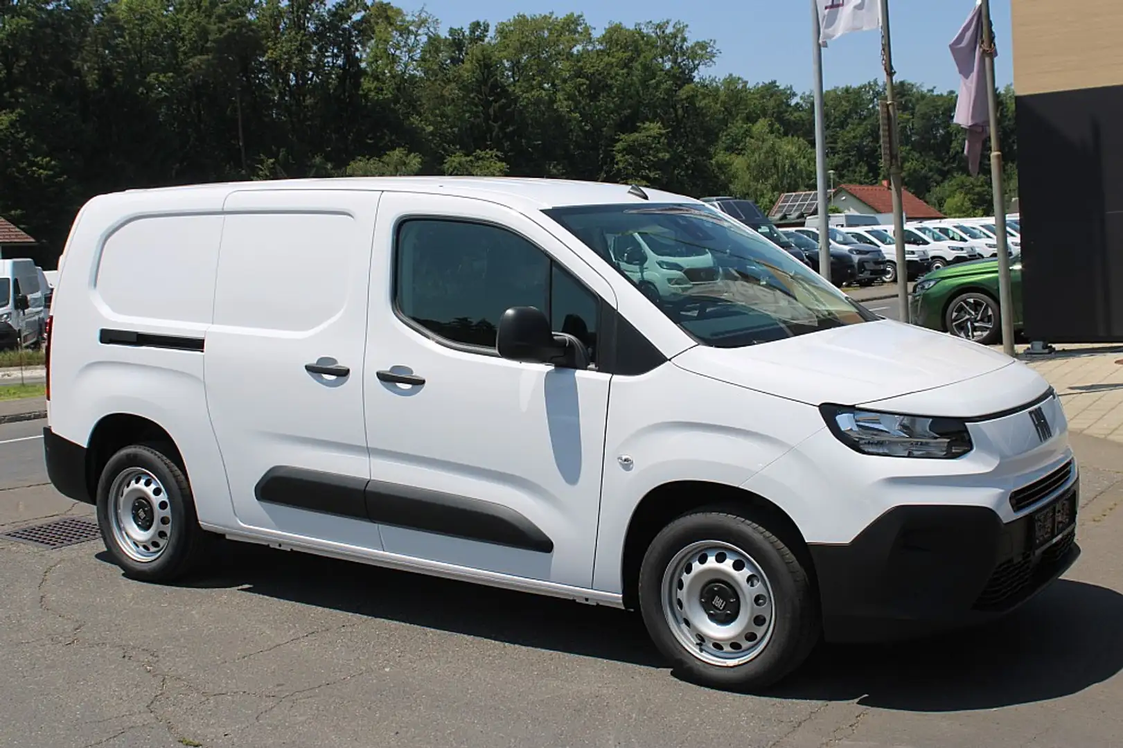 Fiat Doblo Doblo extra Lang 100PS Diesel 3-Sitze Durchlade... Weiß - 1