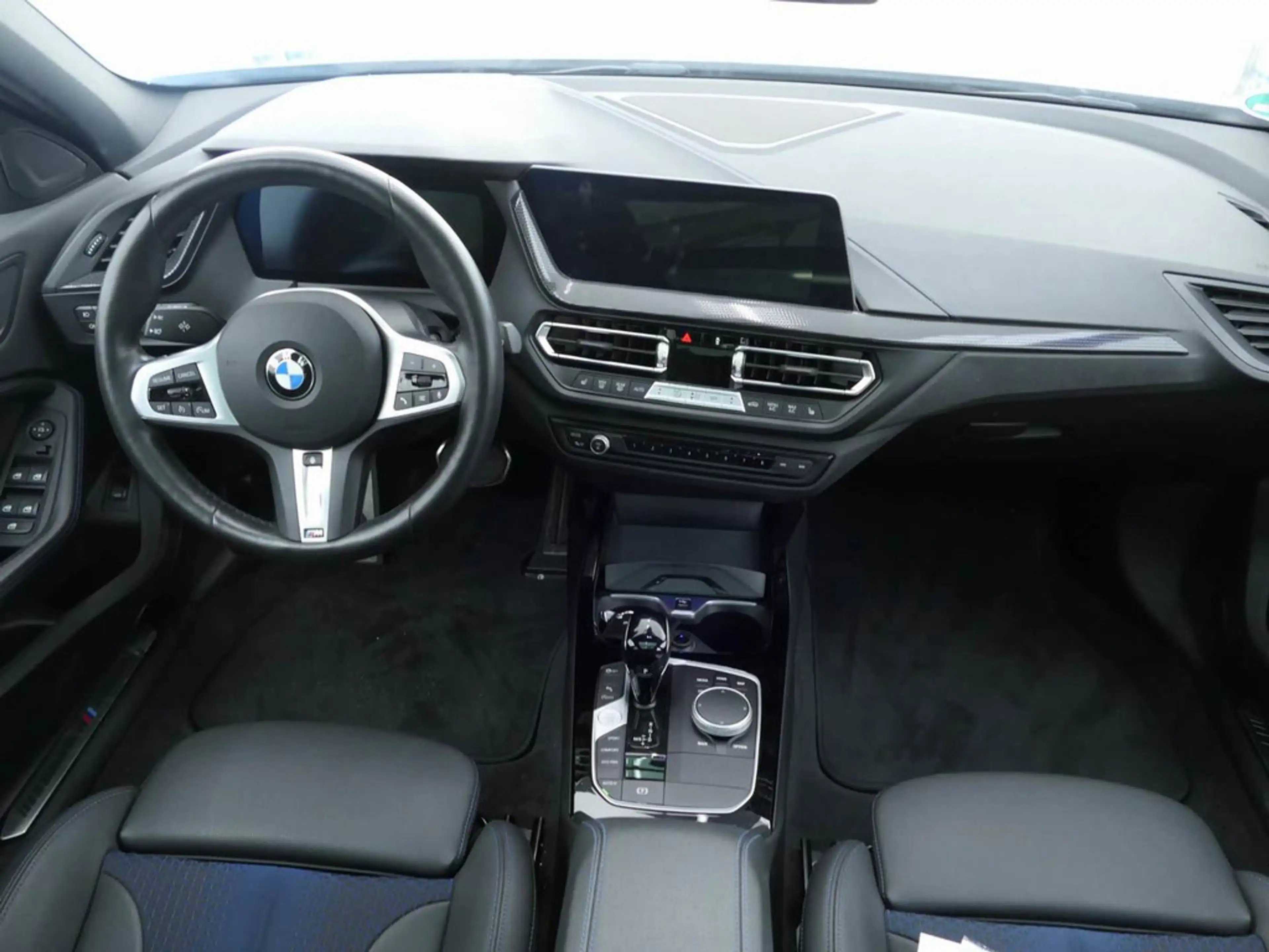 BMW 118 i M-Sport PANO+KAM+LED+NAVI+SHZG — photo 6