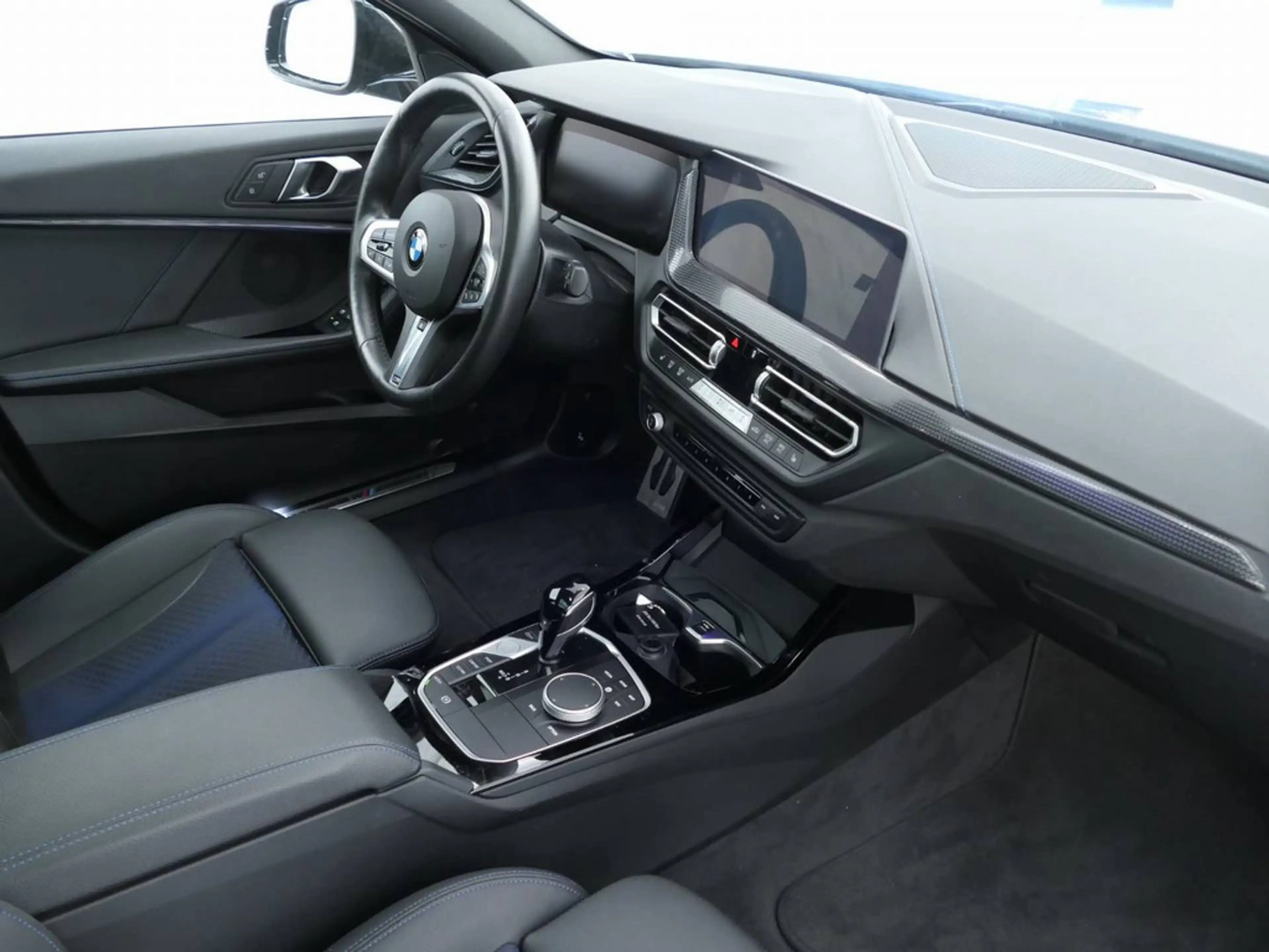 BMW 118 i M-Sport PANO+KAM+LED+NAVI+SHZG — photo 7