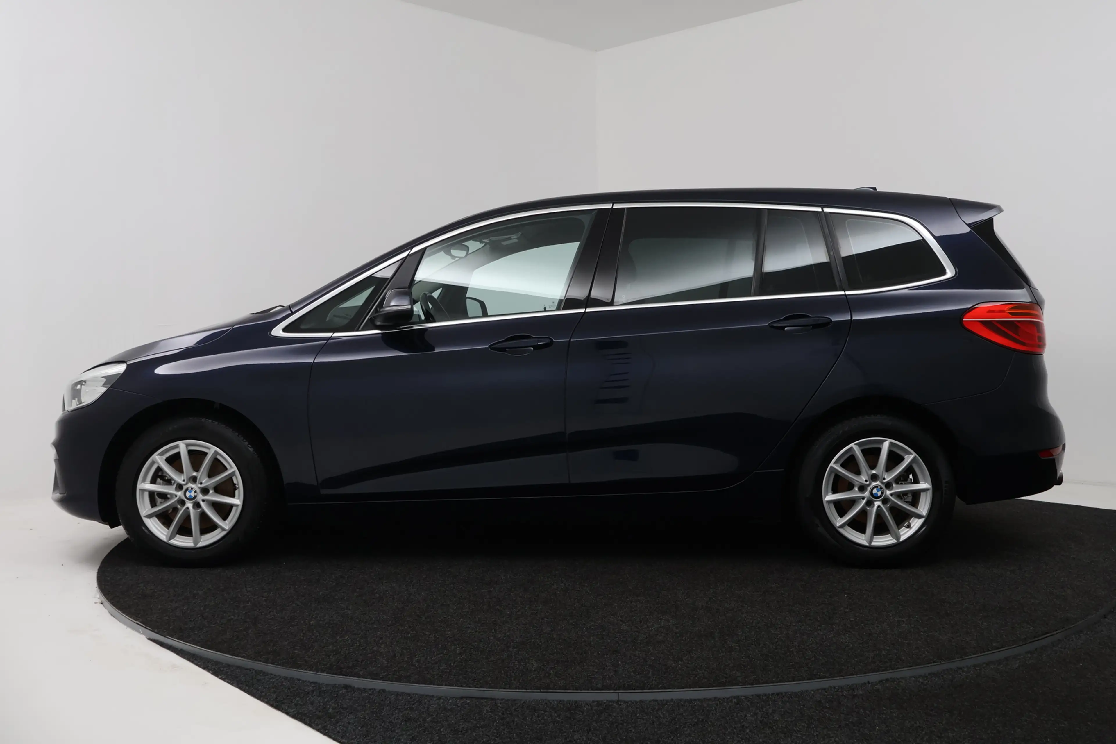 BMW 218 2-serie Gran Tourer 218i Centennial Executive 7p. — photo 2
