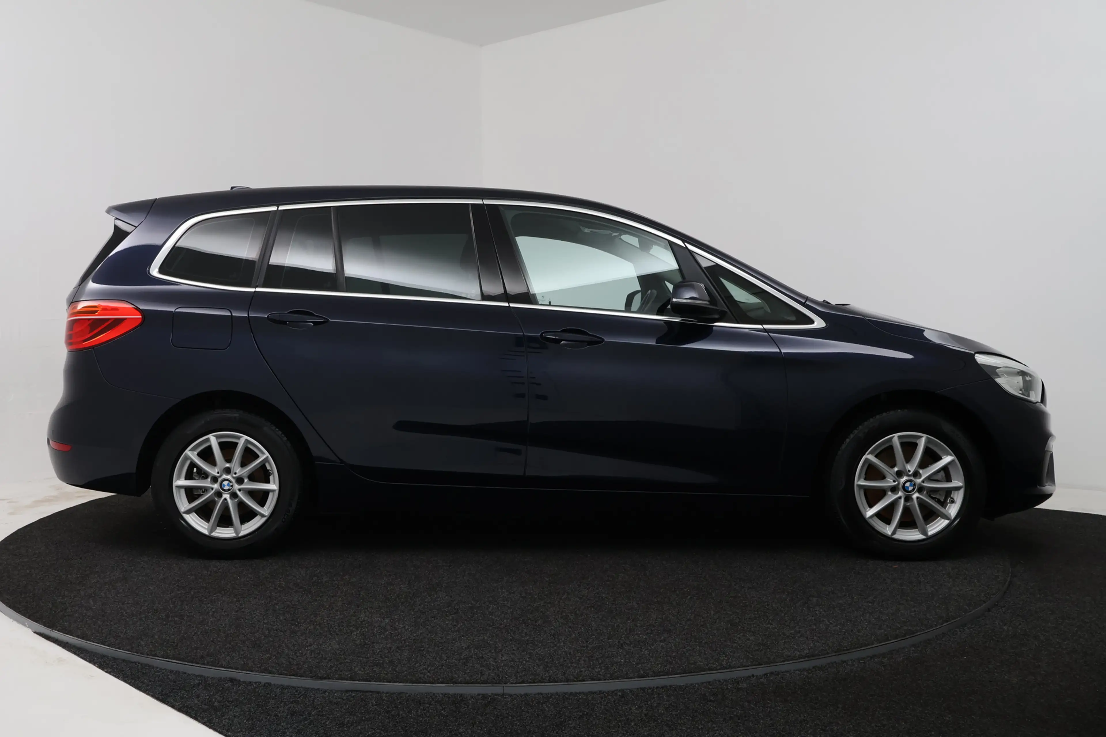 BMW 218 2-serie Gran Tourer 218i Centennial Executive 7p. — photo 19