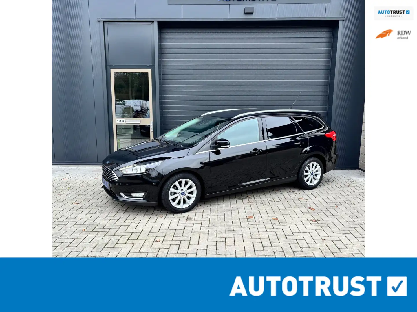 Ford Focus Wagon 125pk Titanium CLIMA | KEYLESS | CARPLAY | S Schwarz - 1