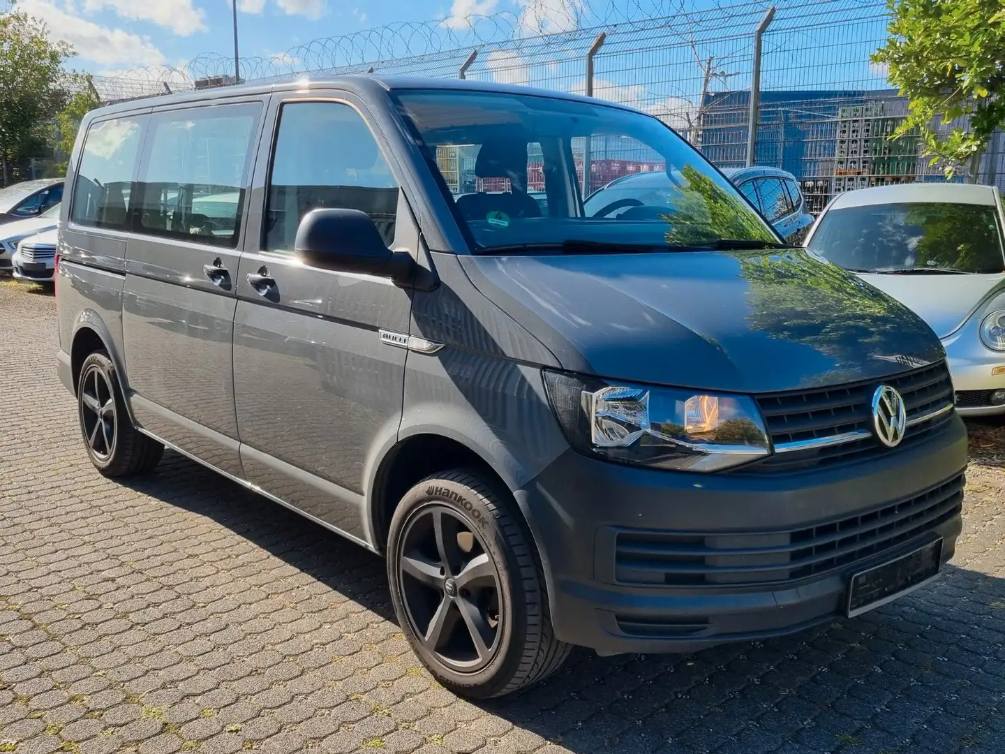 Volkswagen T6 Caravelle T6 Bulli VanTime Campervan Grau - 1