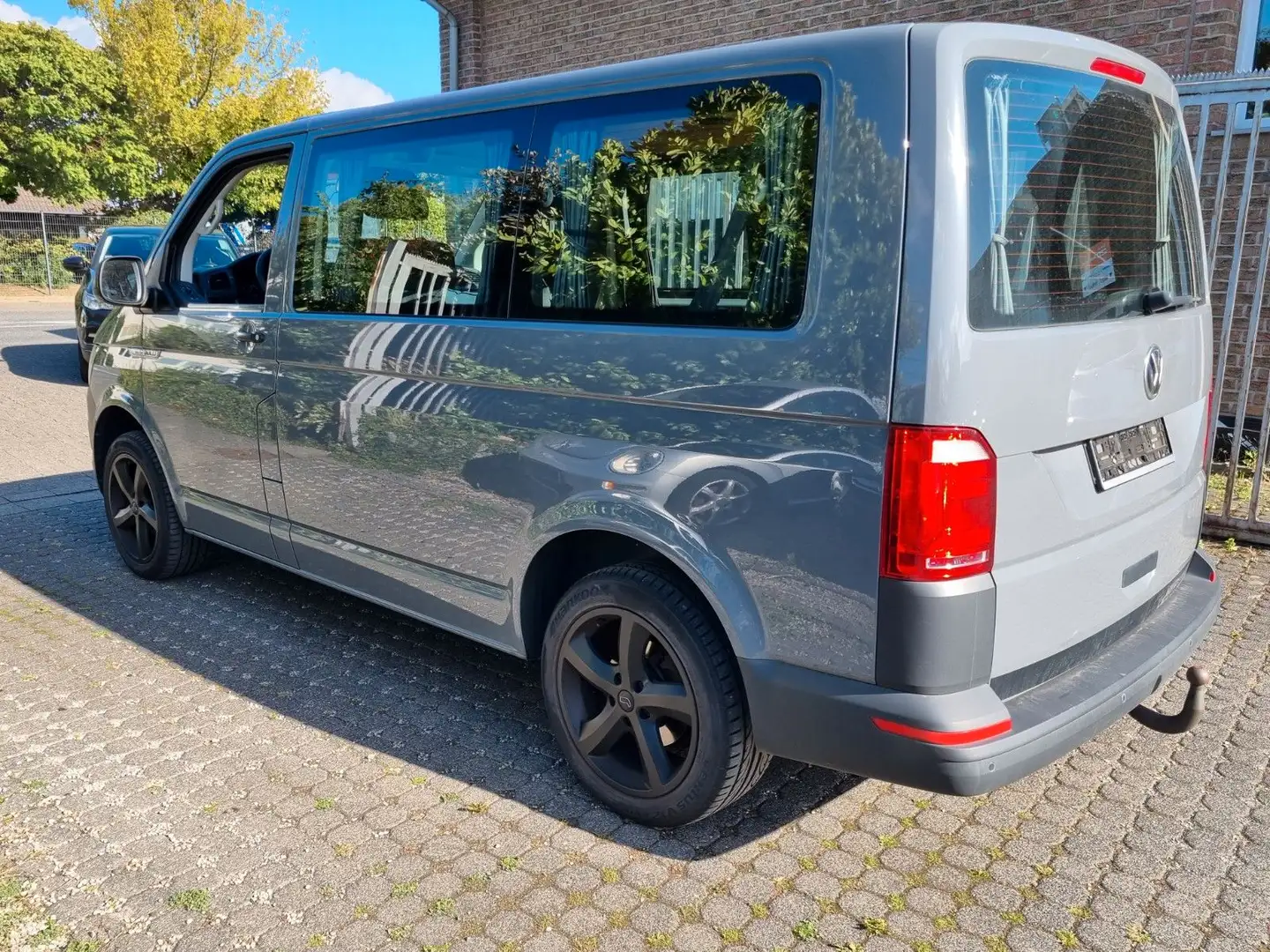 Volkswagen T6 Caravelle T6 Bulli VanTime Campervan Grau - 2