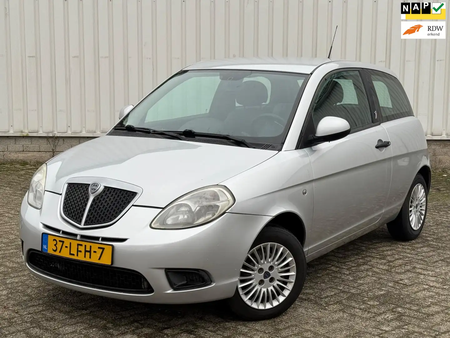 Lancia Ypsilon 1.2 Argento 2e Eigenaar,Airco,Elektrische ramen,N. Grijs - 1