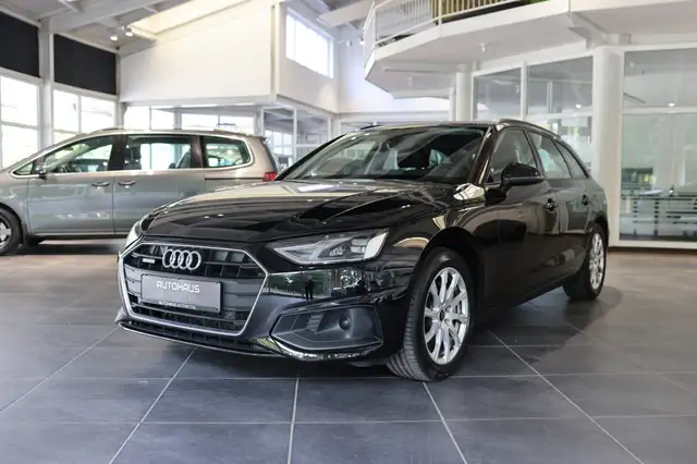 Audi A4 view 3