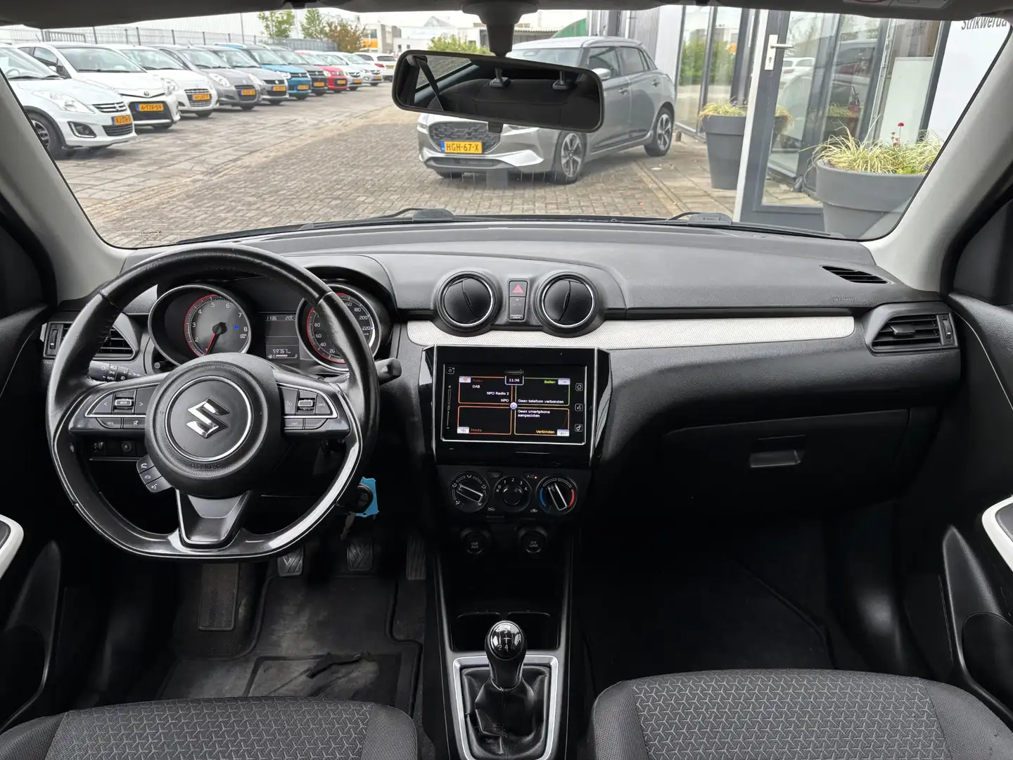 Suzuki Swift 1.0 Select Trekhaak/CarPlay/Airco Grau - 2