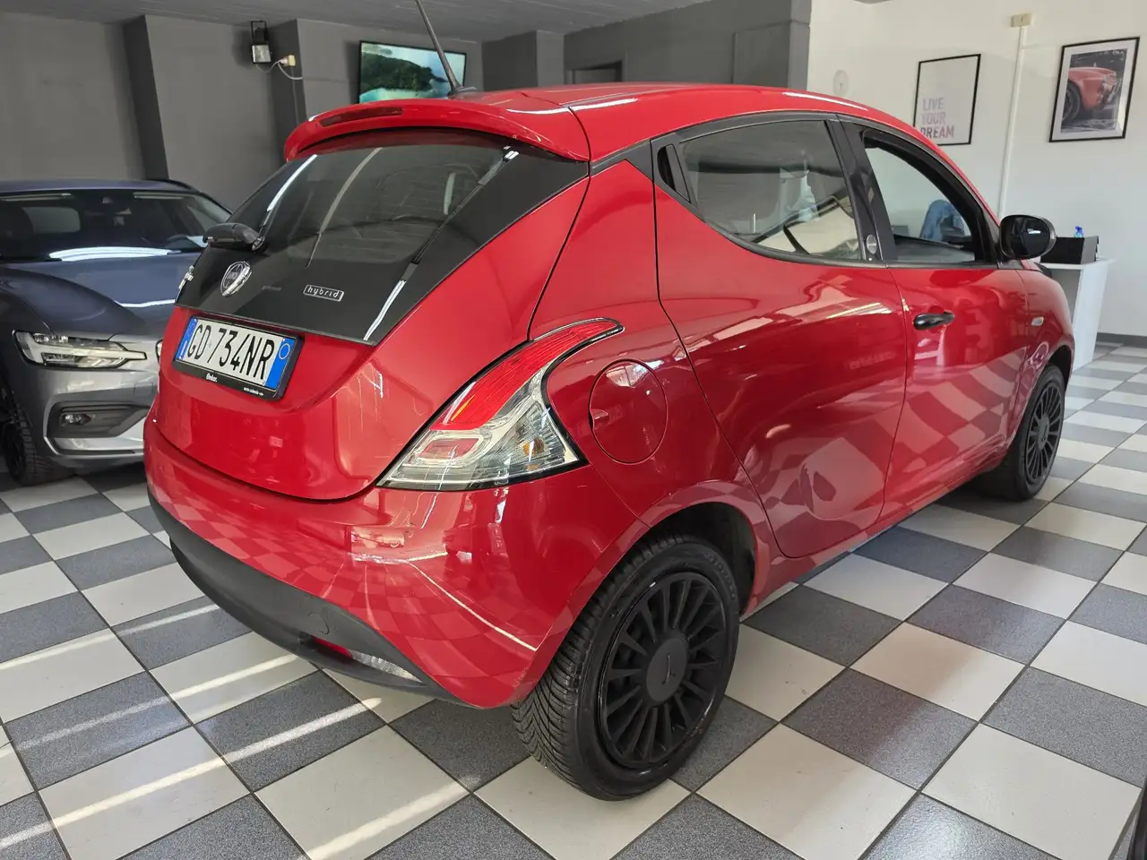 Lancia Ypsilon 2021