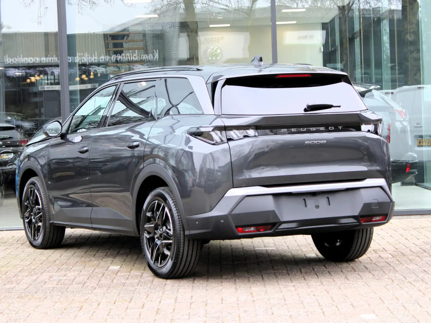 Peugeot 5008 1.2 Hybrid 136 Allure VOORRAAD KORTING Grijs - 2