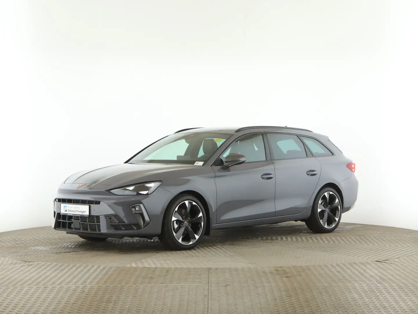CUPRA Leon Sportstourer 1.5 TSI *AHK*LED*RFK*SHZ* Grau - 2