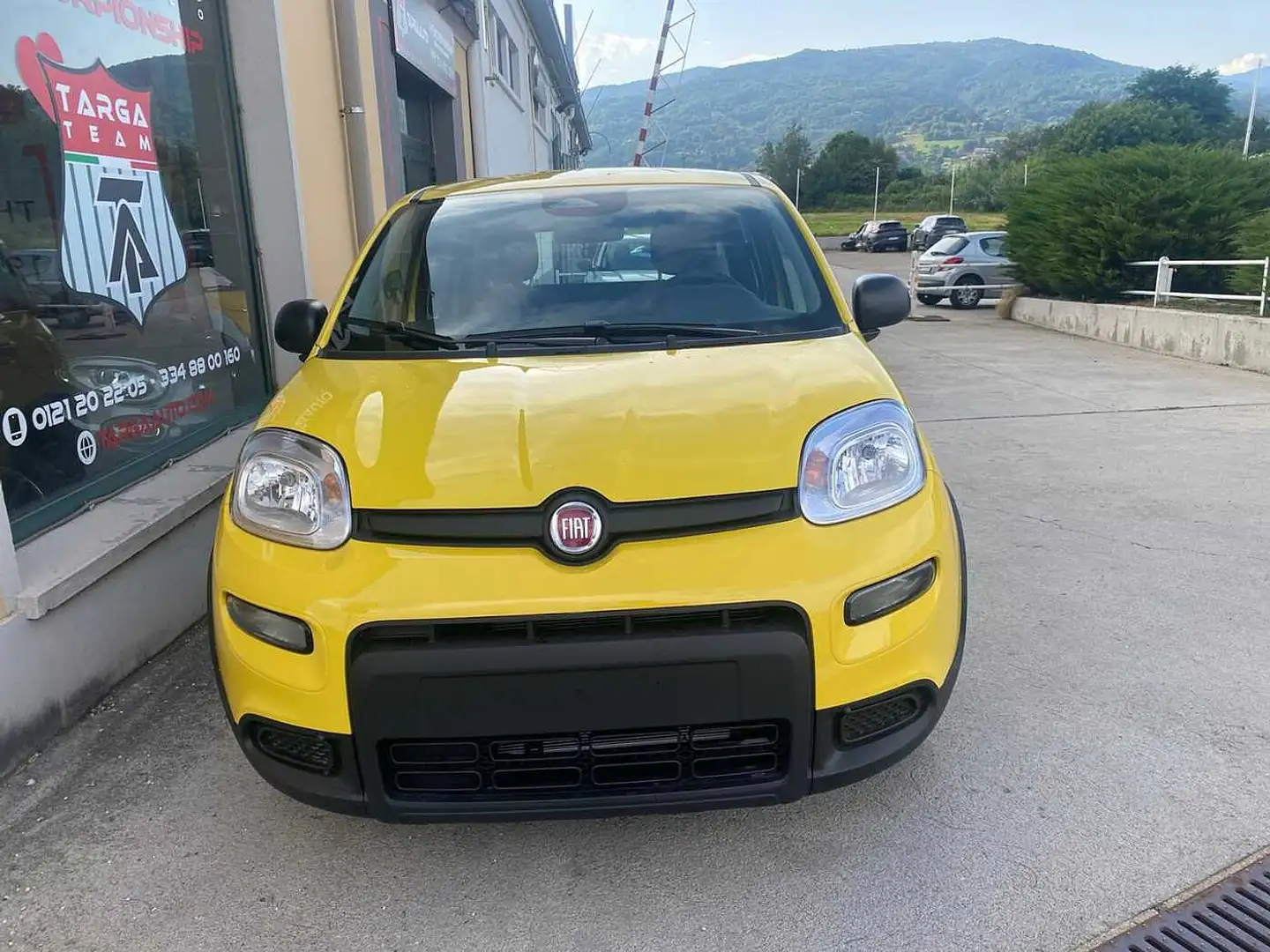Fiat Panda 1.0 Hybrid PANDINA Jaune - 2