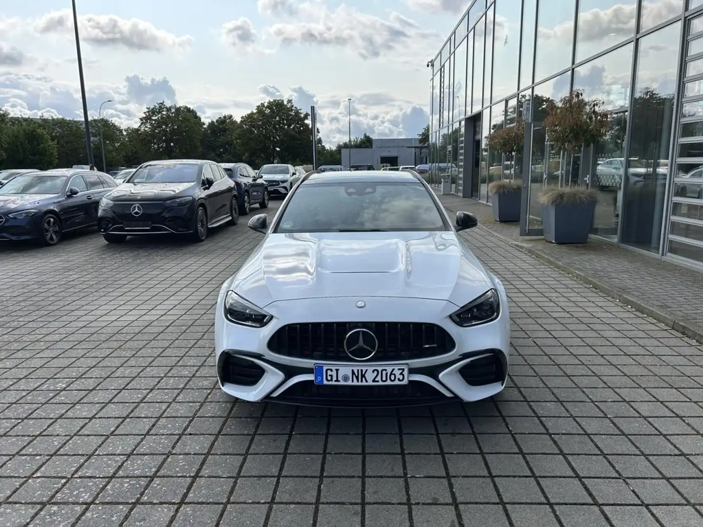 Mercedes-Benz C 63 AMG S E PERF T PANO+HUD+NIGHT 2+FAHRASS+AHK Blanc - 2