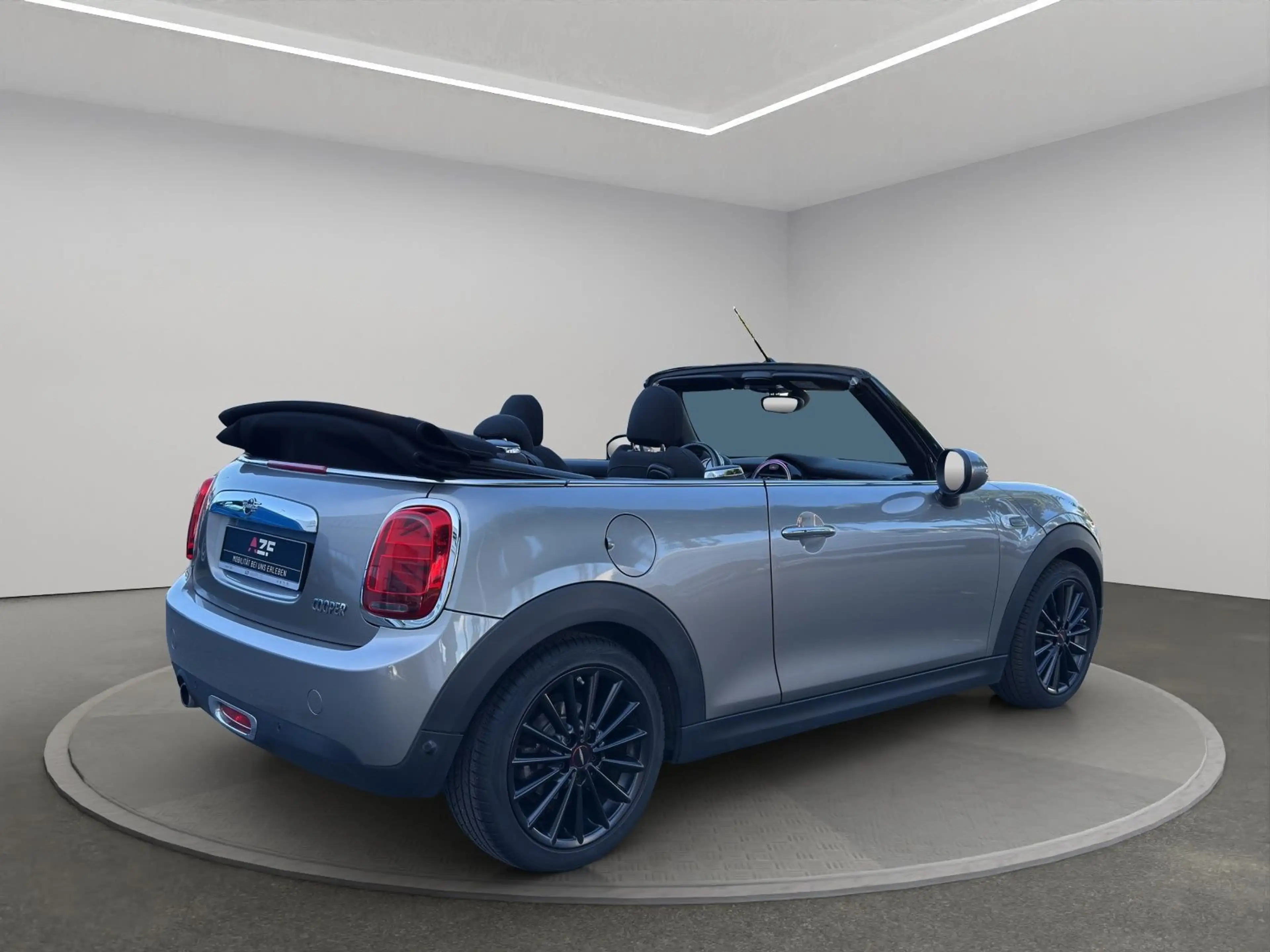 MINI Cooper Cabrio 1.5 Steptronic NAVI+LED+HARMAN-KAR — photo 4