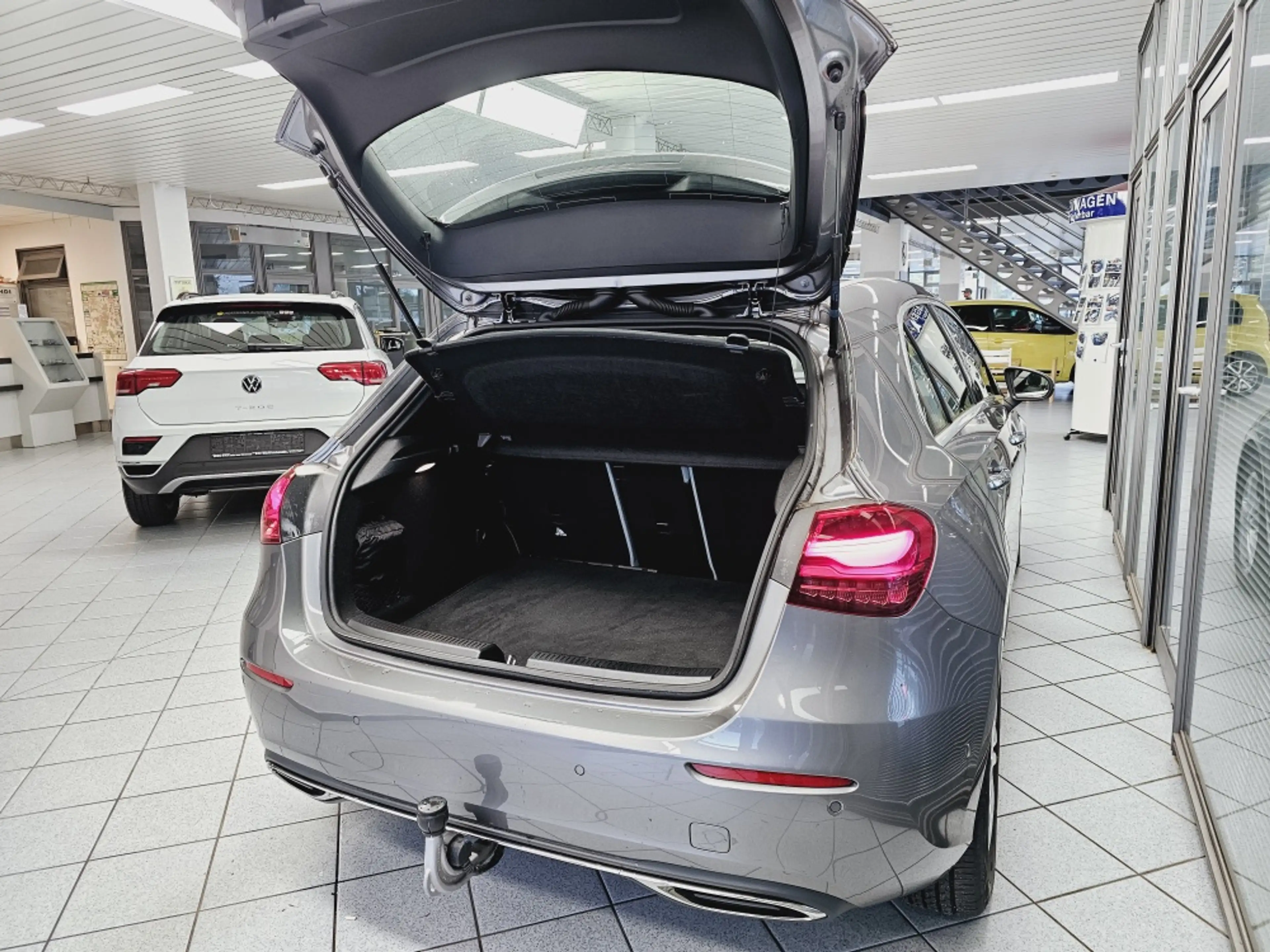 Mercedes-Benz A 220 Progressive Navi,SD,Standhzg.,Parkas,Kam. — photo 3