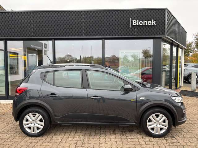 Imagine Dacia Sandero Stepway Comfort TCe 90