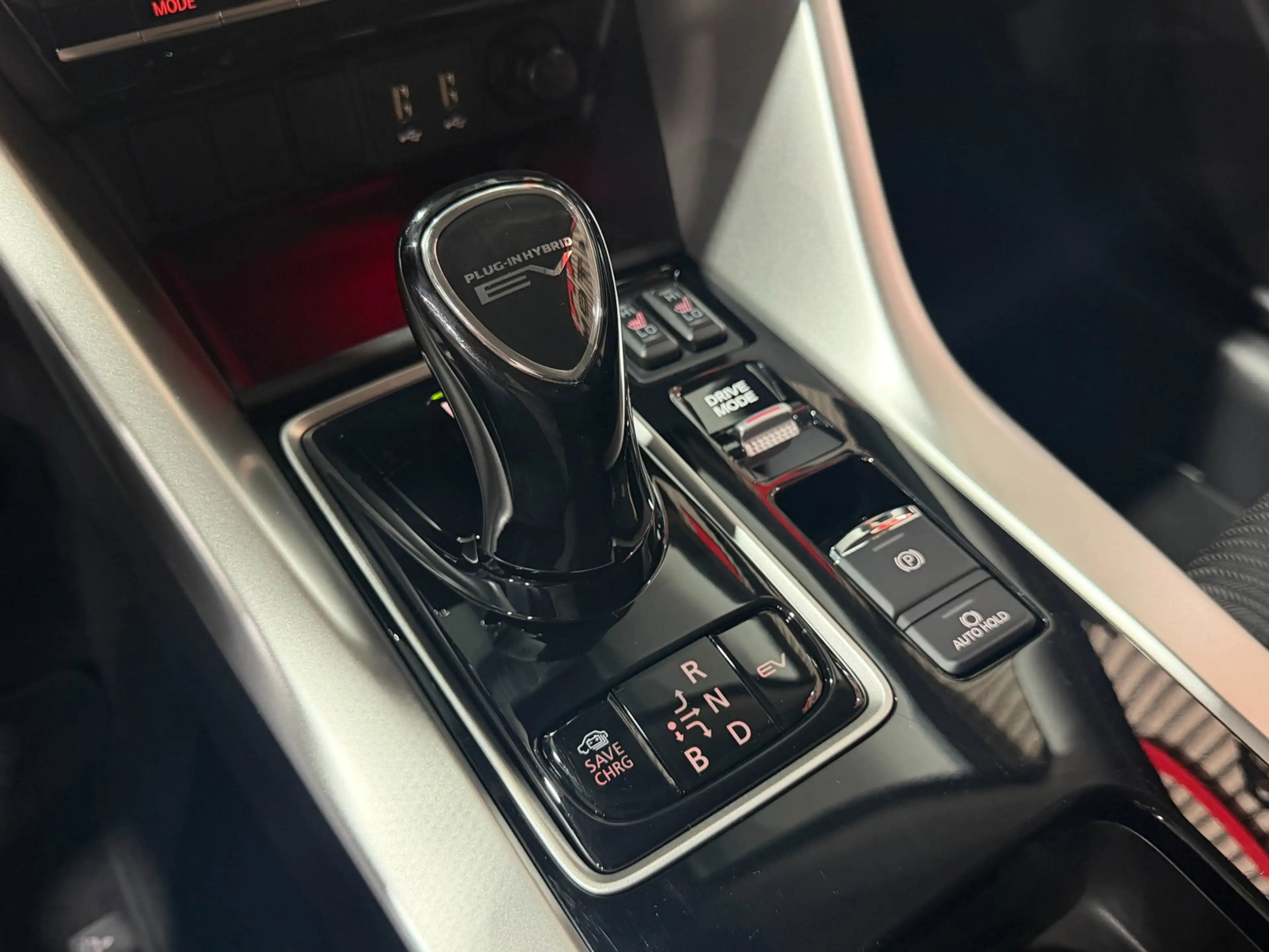 Mitsubishi Eclipse Cross 2.4 PHEV Instyle / Keyless / Stoel Verwarming / Cr — photo 13