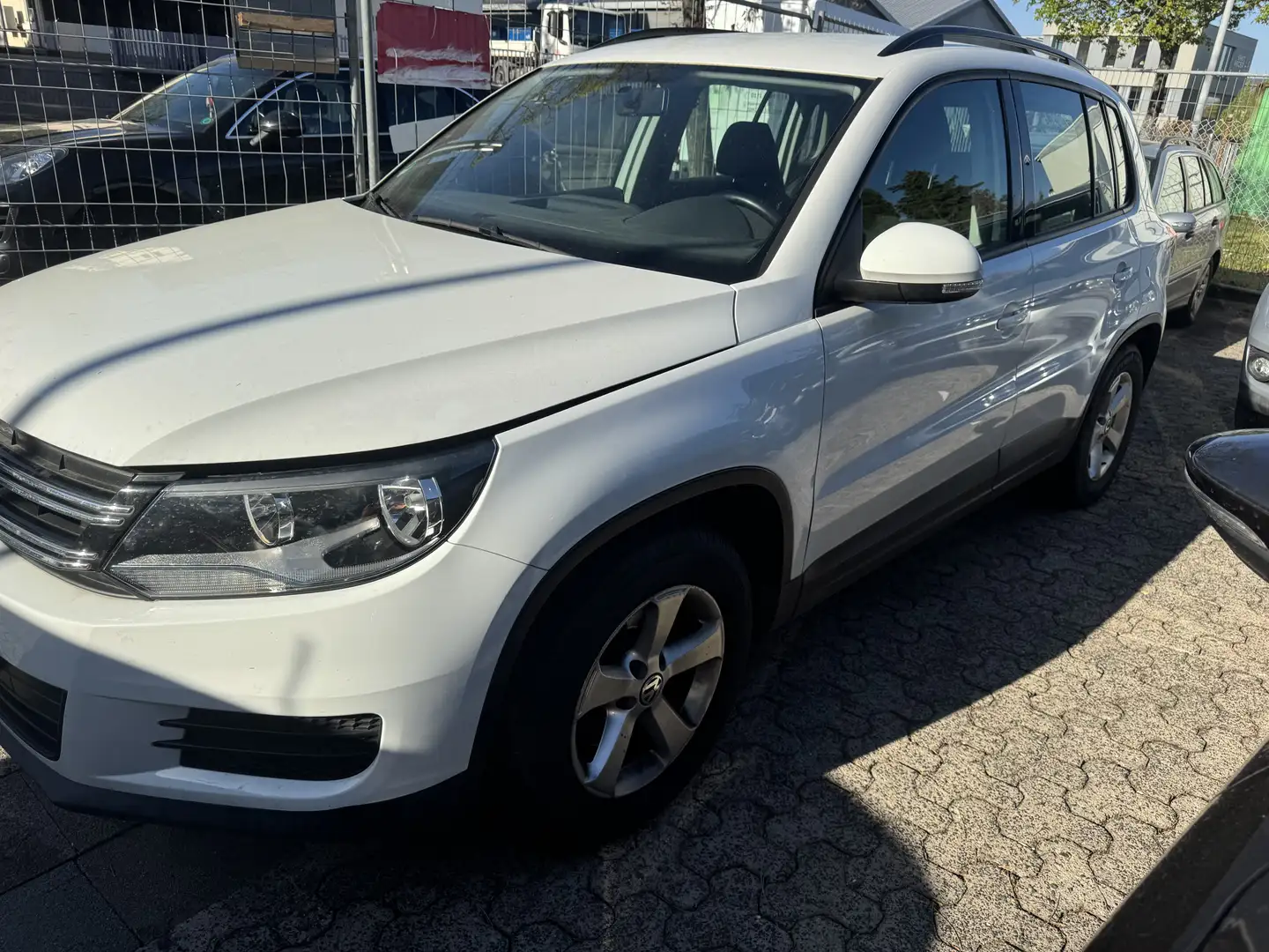 Volkswagen Tiguan 1.4 TSI BlueMotion Technology Trend Blanco - 2
