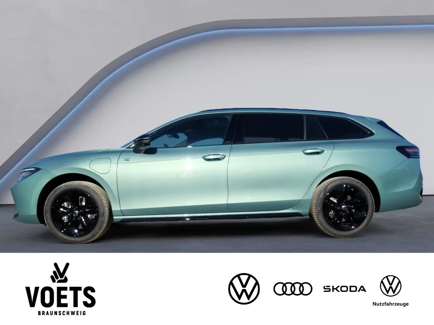 Volkswagen Passat Variant R-Line 1.5 TSI eHybrid DSG AHK Blau - 2