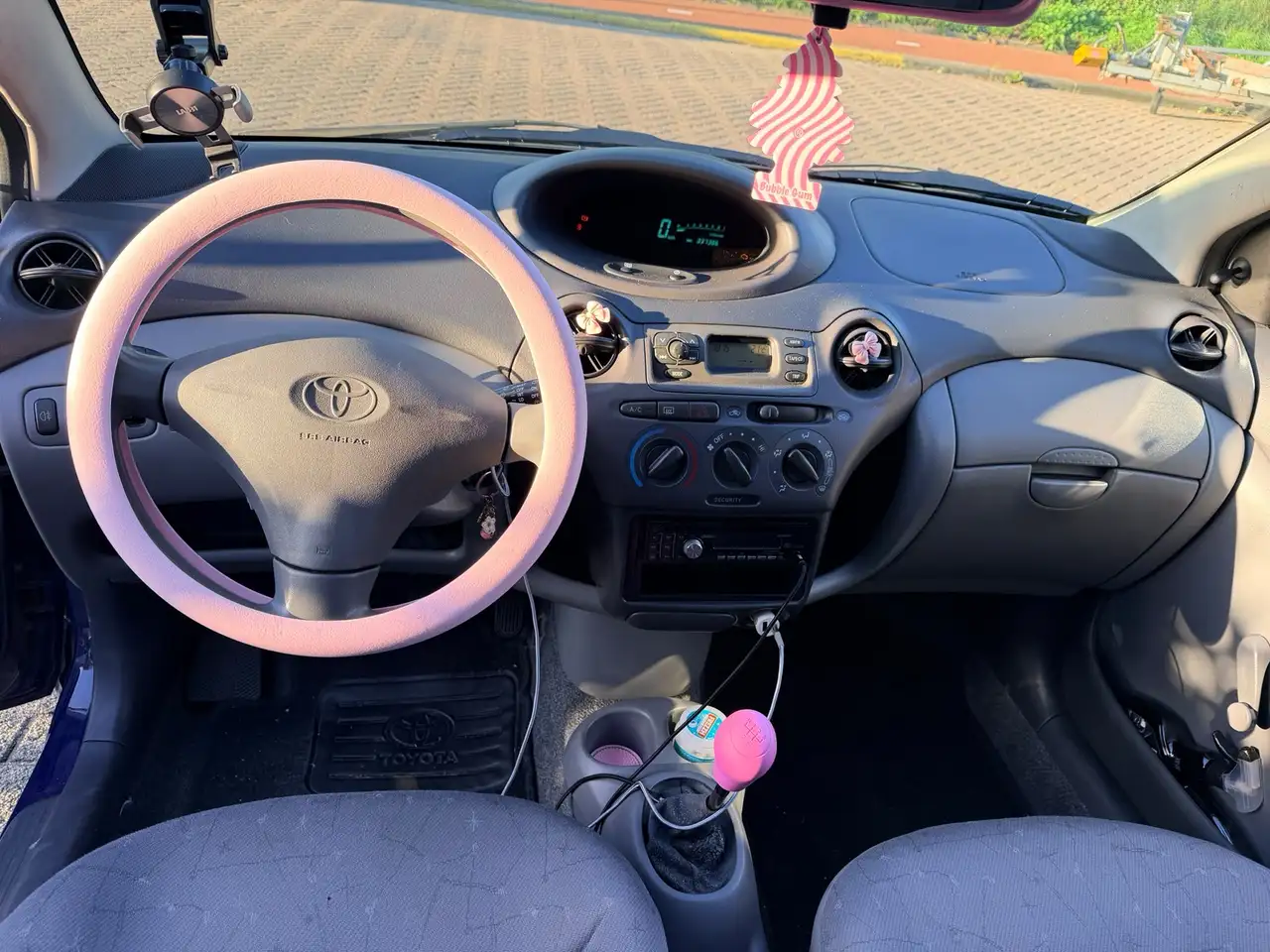 Toyota Yaris 1.0-16V VVT-i Terra, foto 10