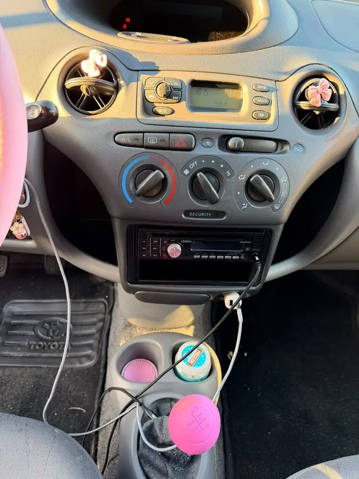 Toyota Yaris 1.0-16V VVT-i Terra, foto 12