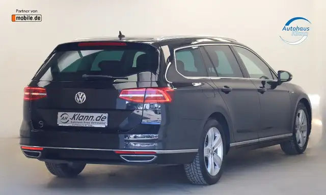 Volkswagen Passat view 8