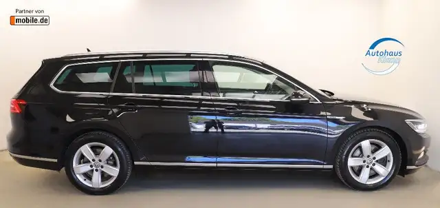Volkswagen Passat view 5