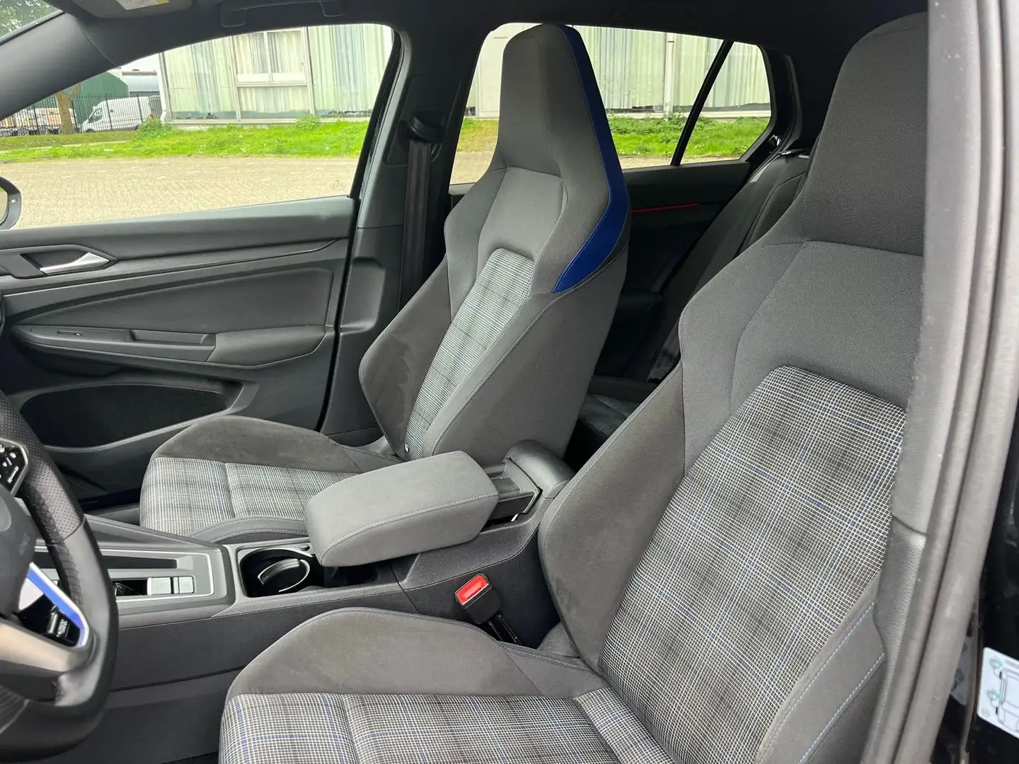 Volkswagen Golf GTE 1.4 eHybrid Negro - 2