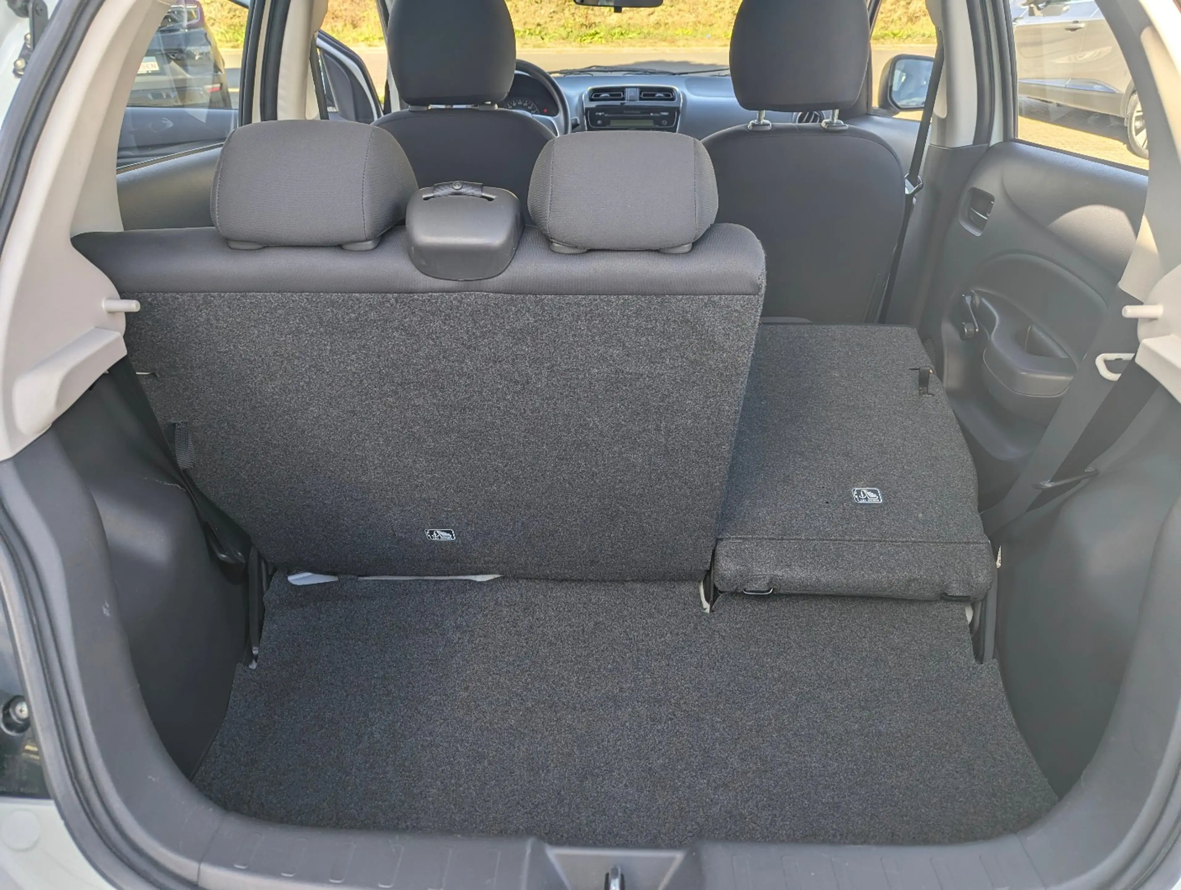 Mitsubishi Space Star Diamant 1.0 MIVEC 5-Gang — photo 12