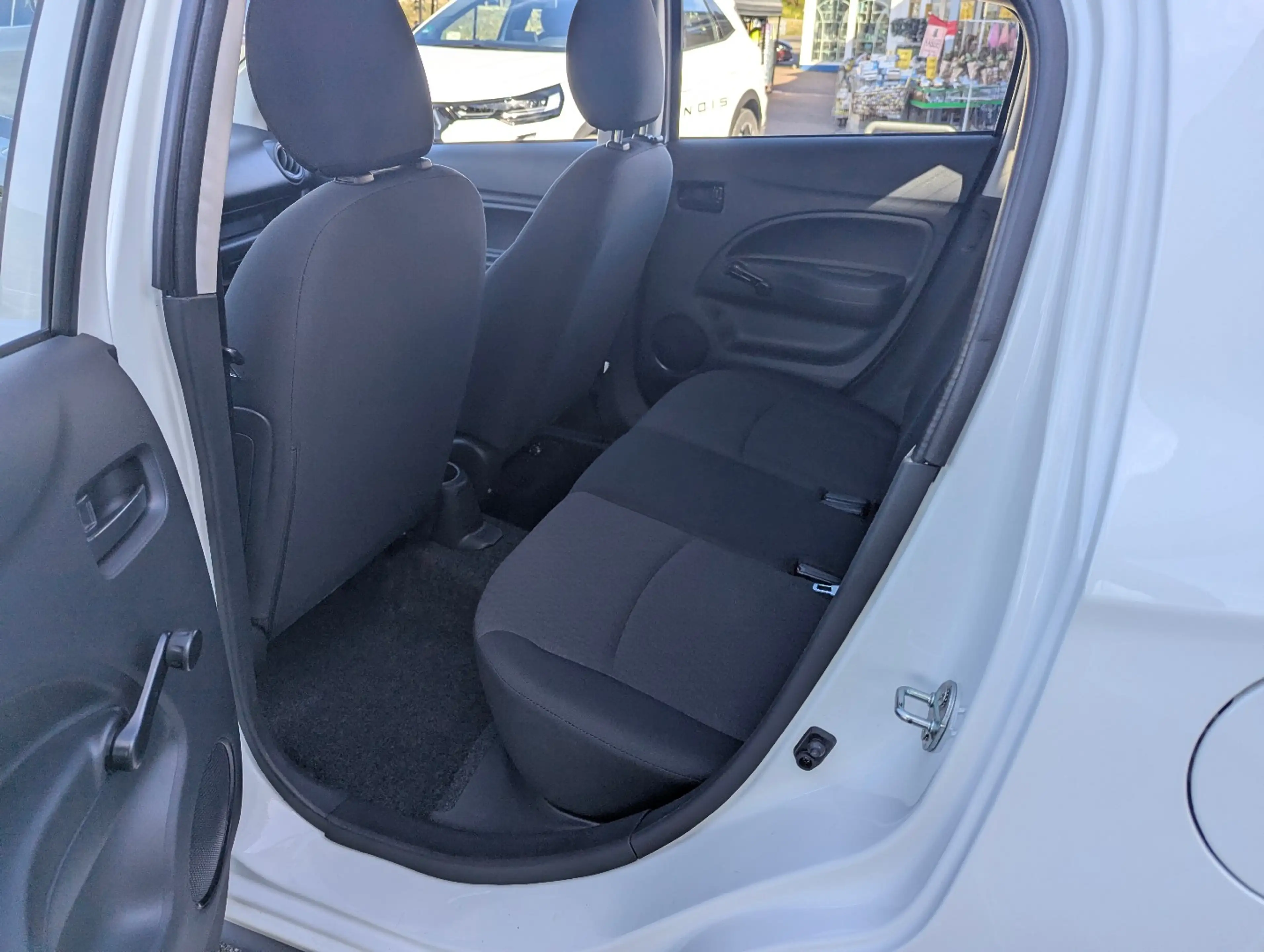 Mitsubishi Space Star Diamant 1.0 MIVEC 5-Gang — photo 7