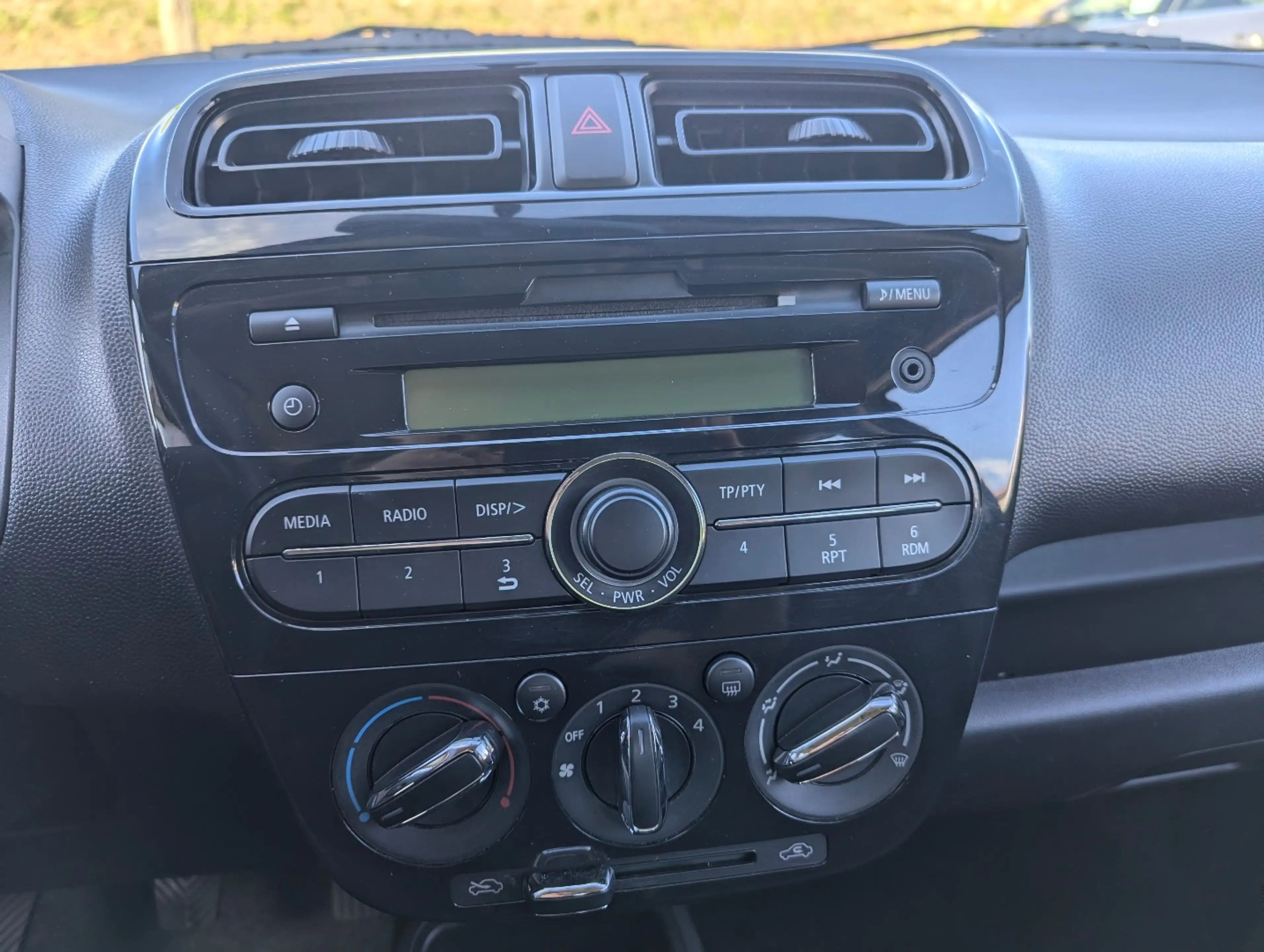 Mitsubishi Space Star Diamant 1.0 MIVEC 5-Gang — photo 10