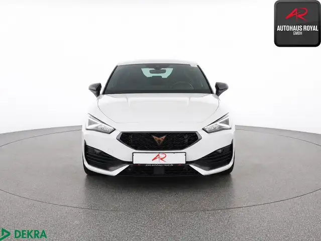 CUPRA Leon view 8