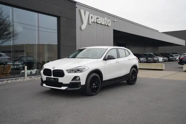 BMW X2 X2 1.5i Automaat sDrive18 Blackline Navigatie Camera Ledlampen Dab Elektrische koffer enz..