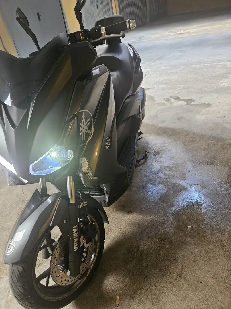 Yamaha X-Max 250 Negru - 2