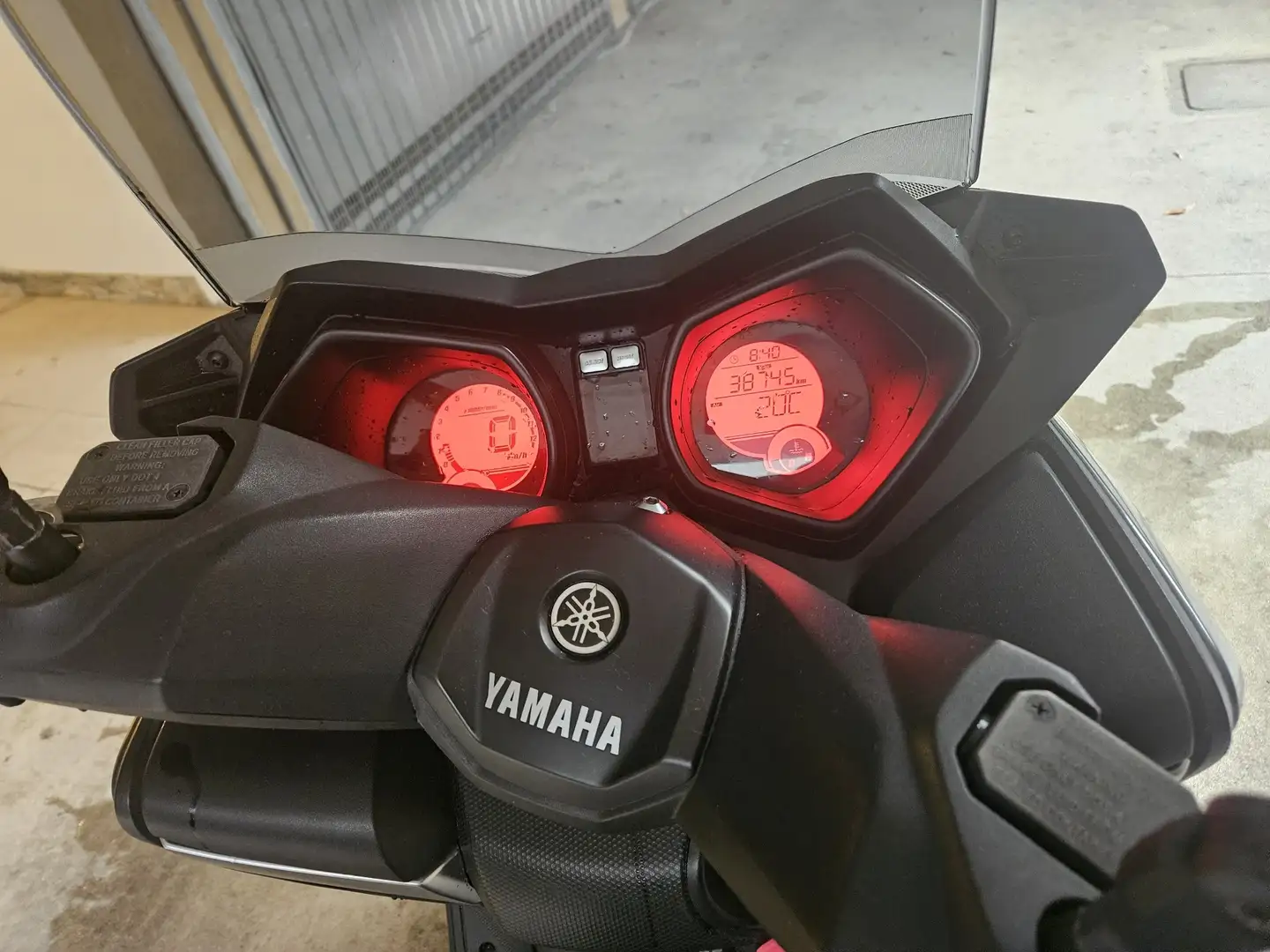 Yamaha X-Max 250 Negru - 1