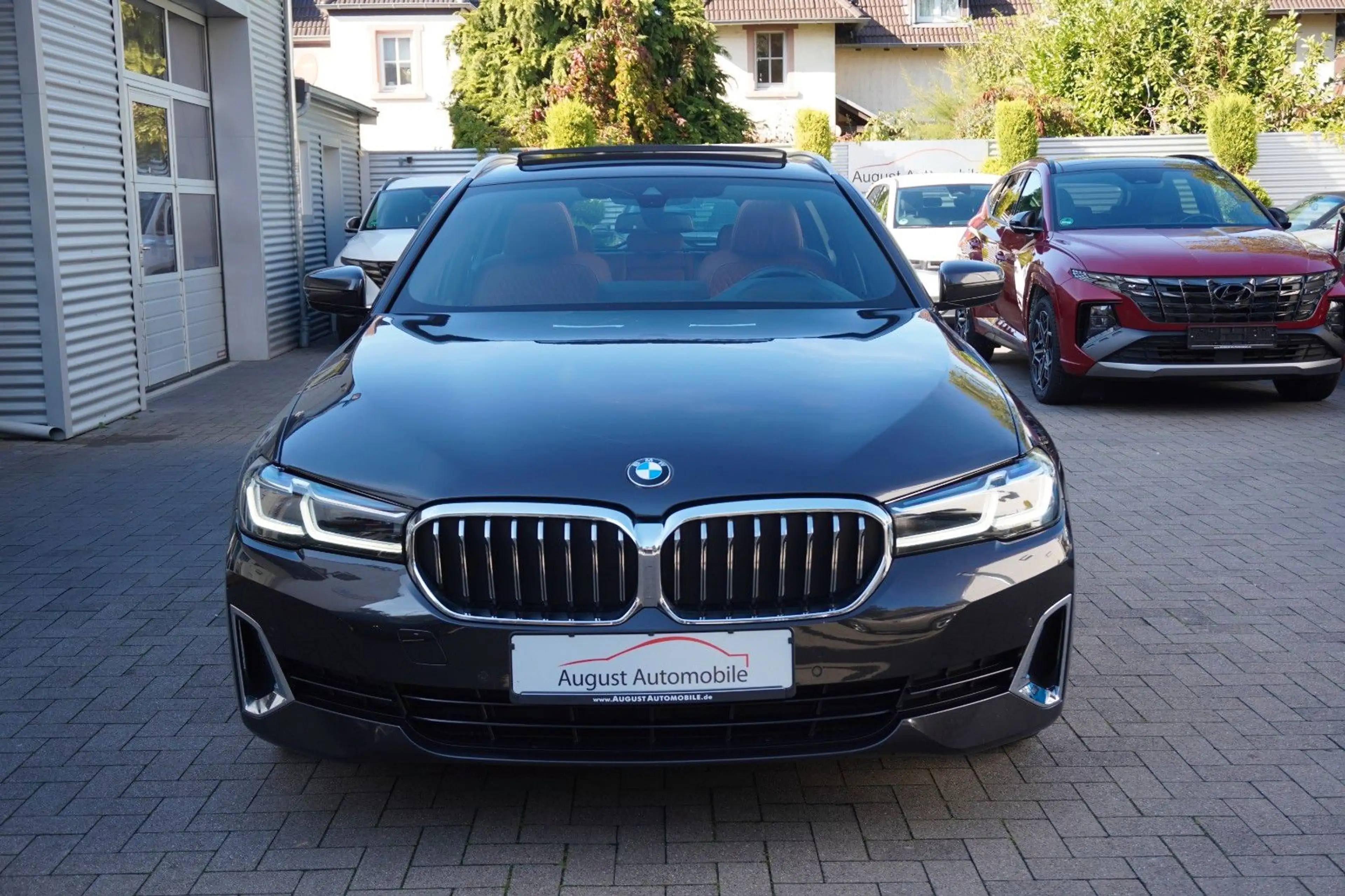 BMW 540 d xDrive LivCockpProf Individual Pano NP98000 — photo 3