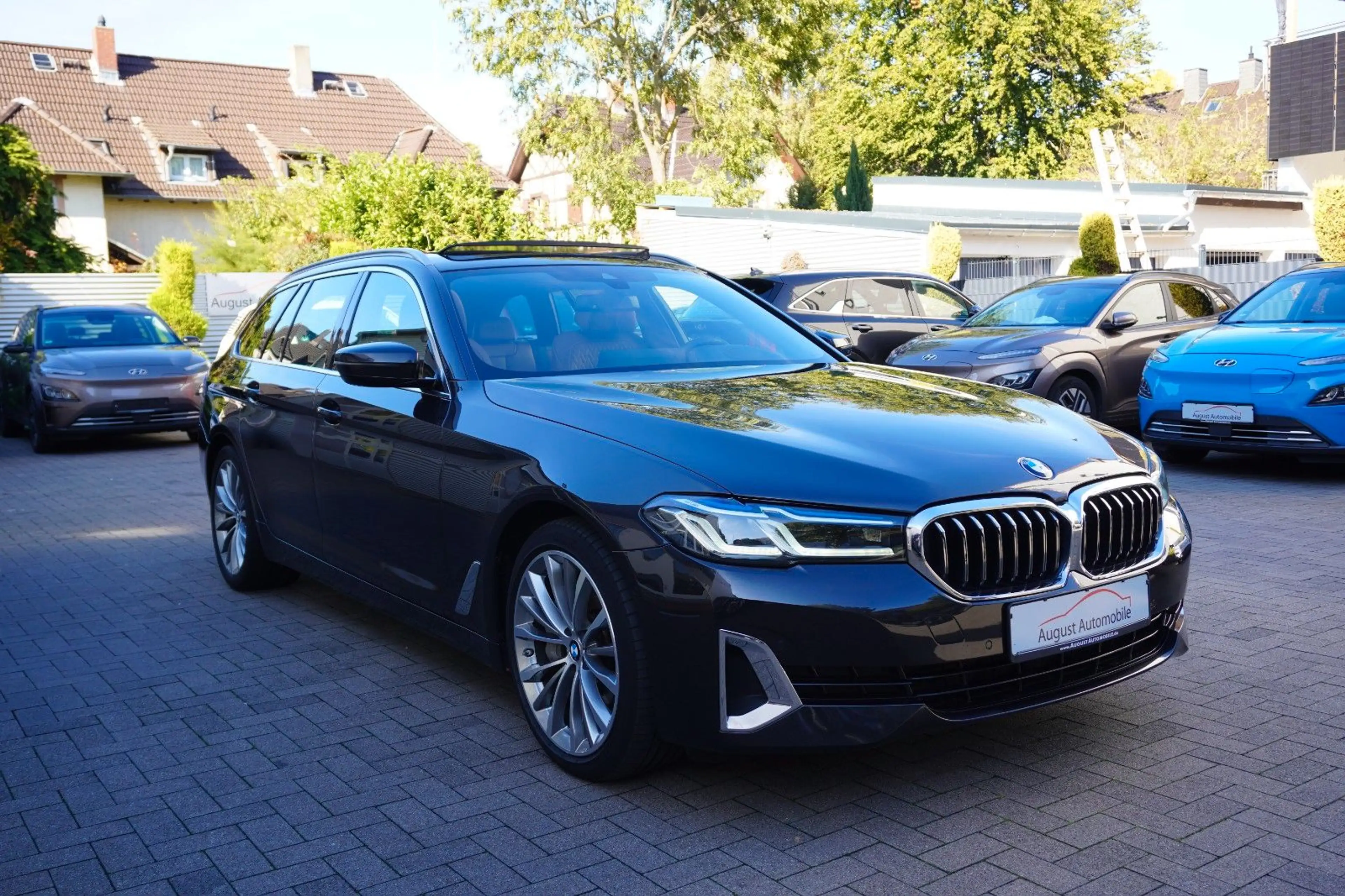 BMW 540 d xDrive LivCockpProf Individual Pano NP98000 — photo 4